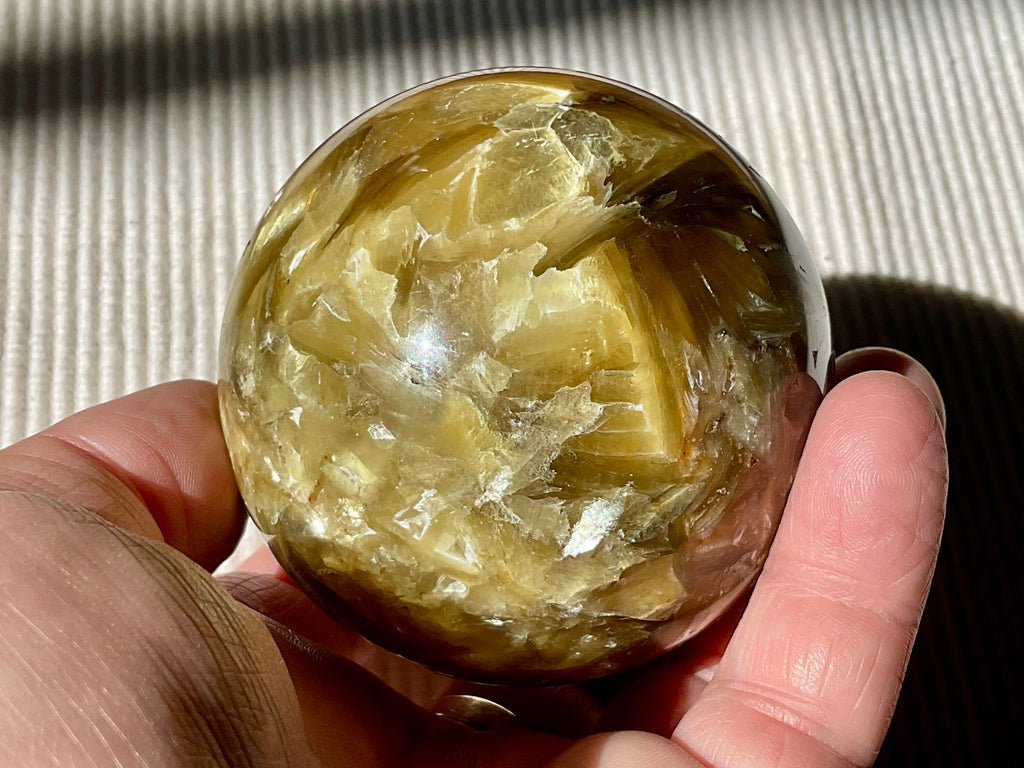 471g Golden Mica Sphere A