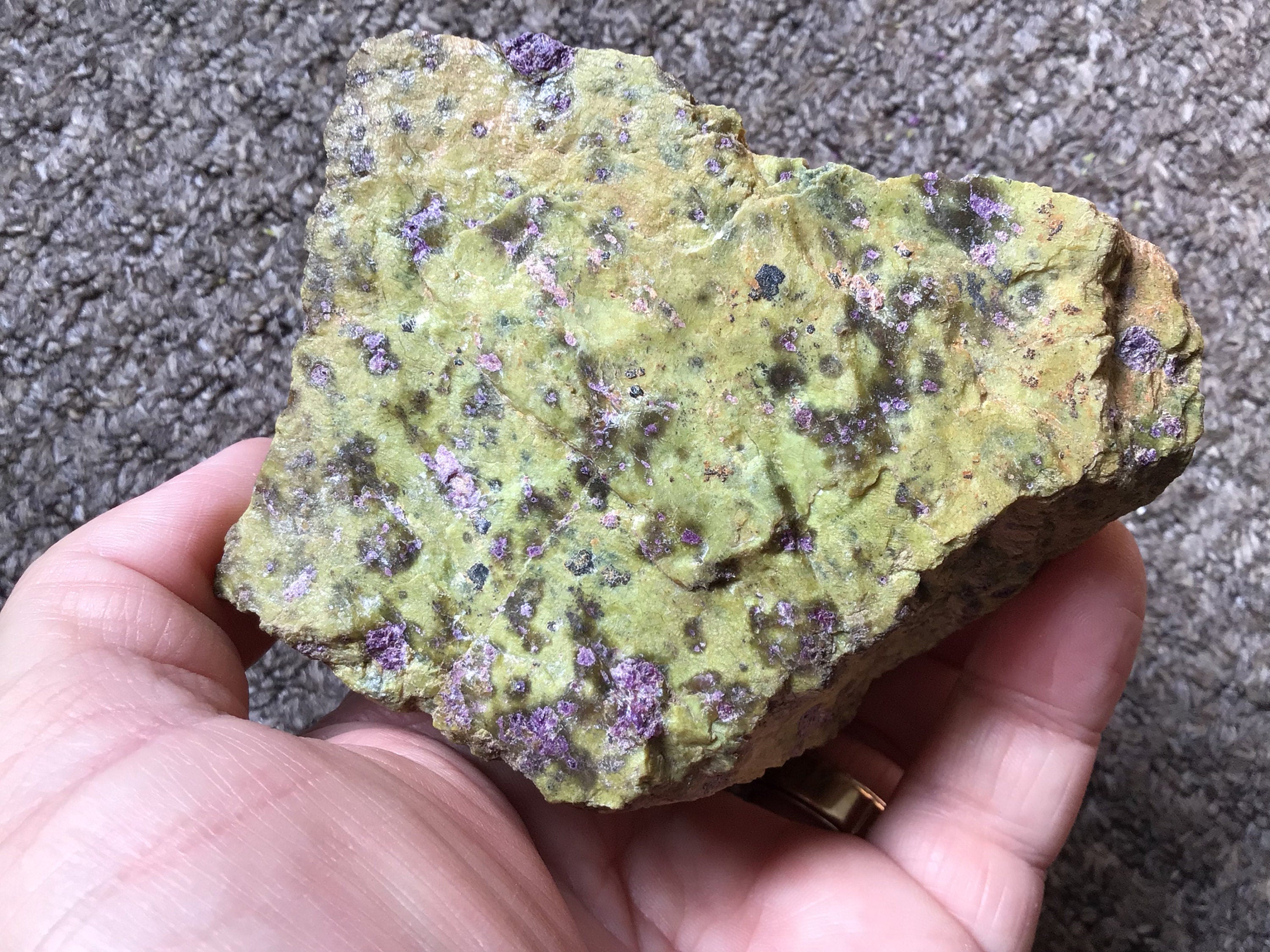 381g Atlantisite Rough Piece 10A