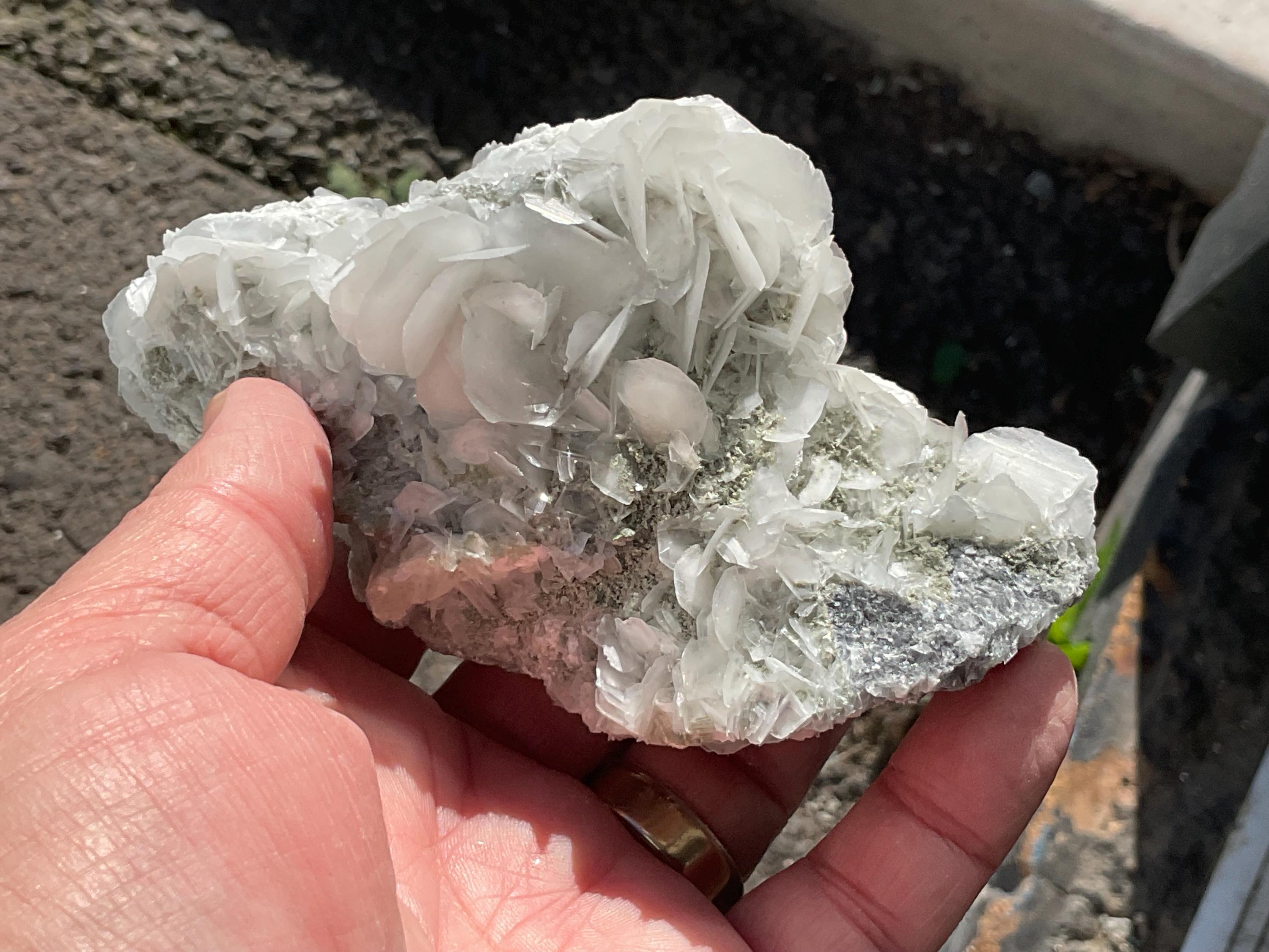 288g Highly UV Reactive “Angel Wing” Calcite Specimen 2C from Hunan, China