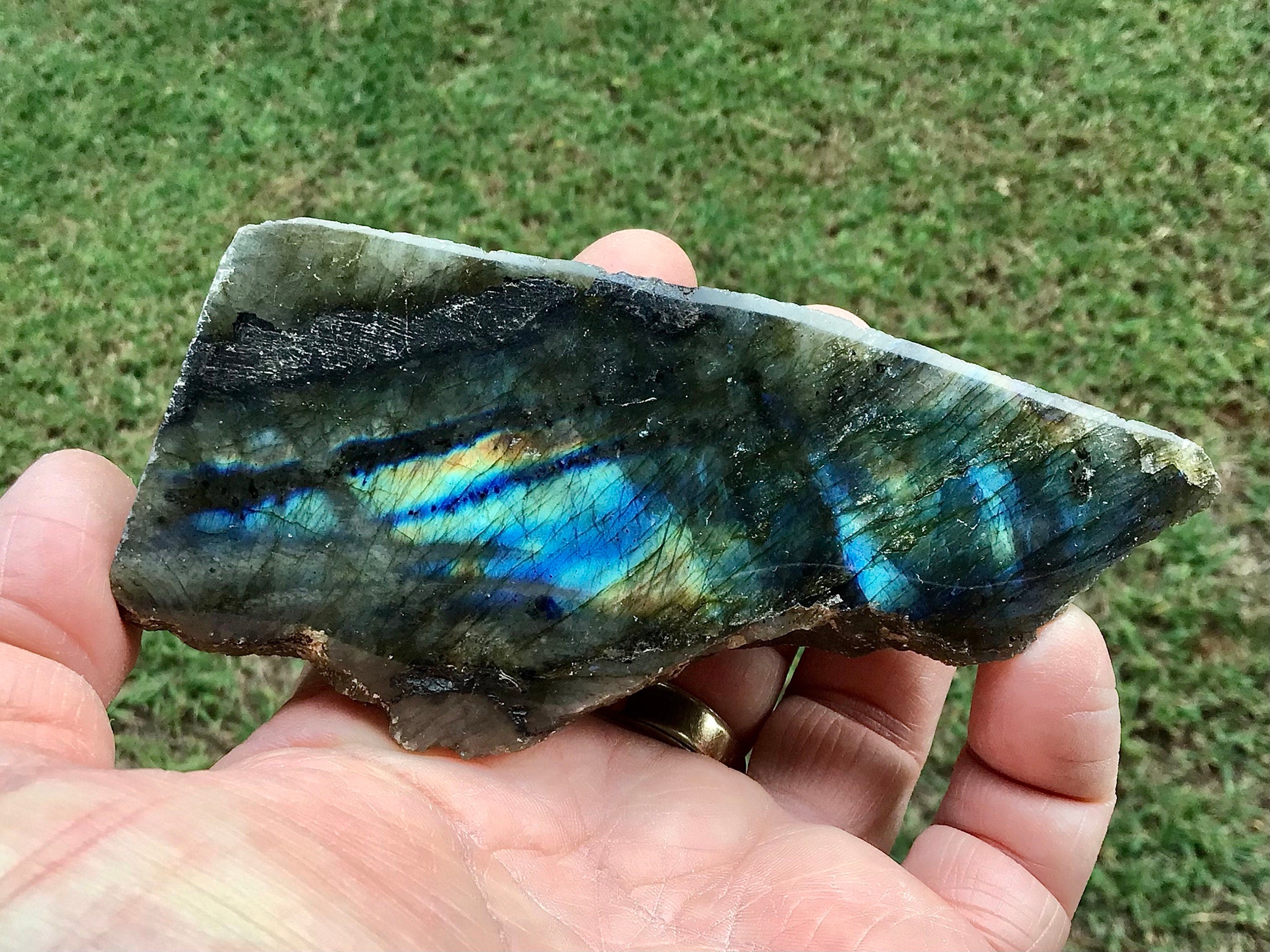 175g Labradorite One Side Polished 3A