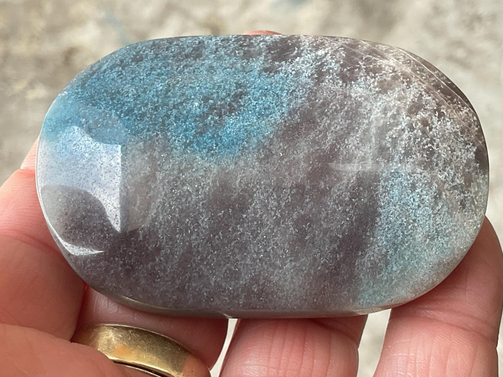 114g Trollite Palmstone 4C