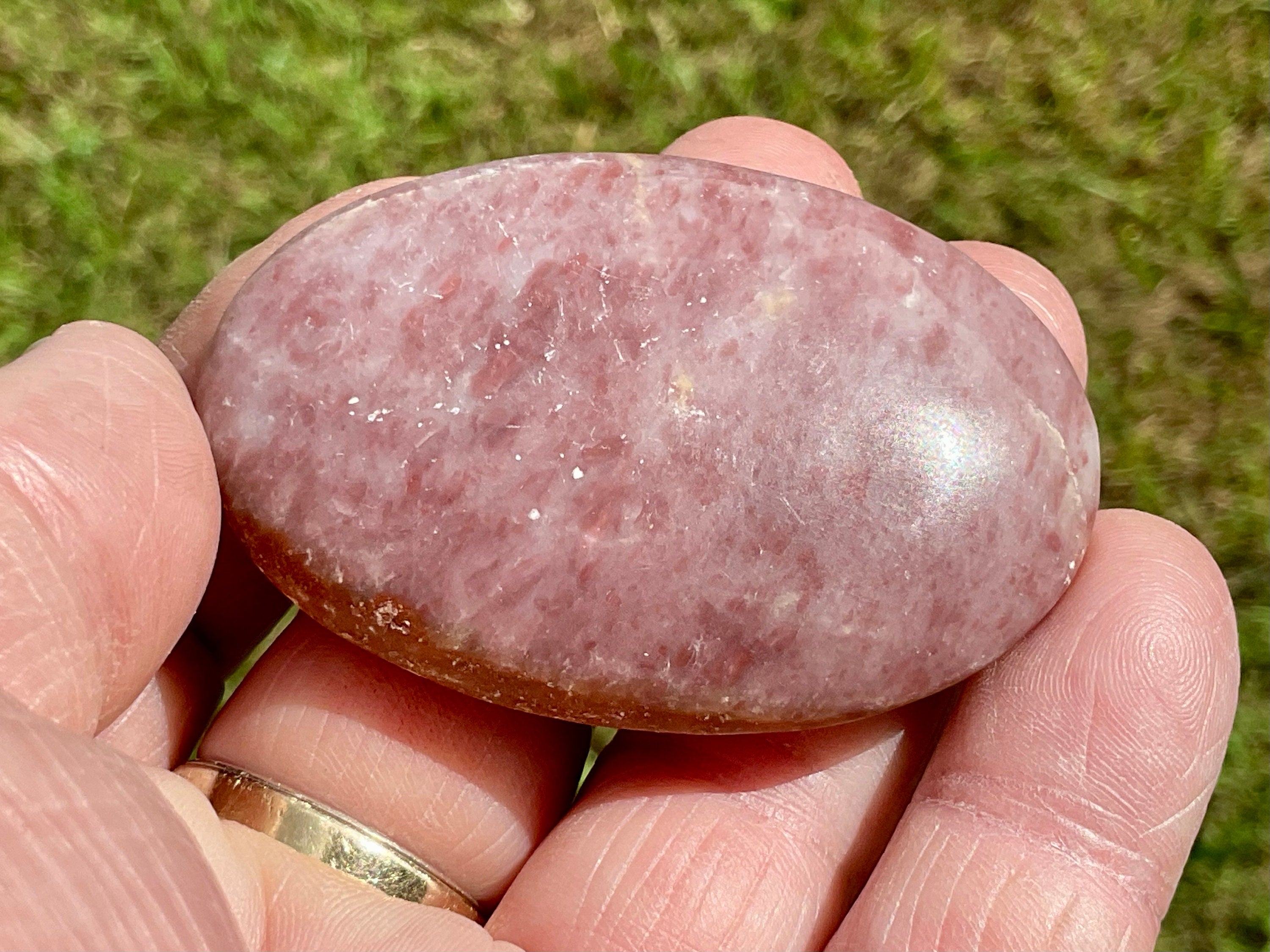 52g Pakistan Strawberry Jasper Palmstone 1A
