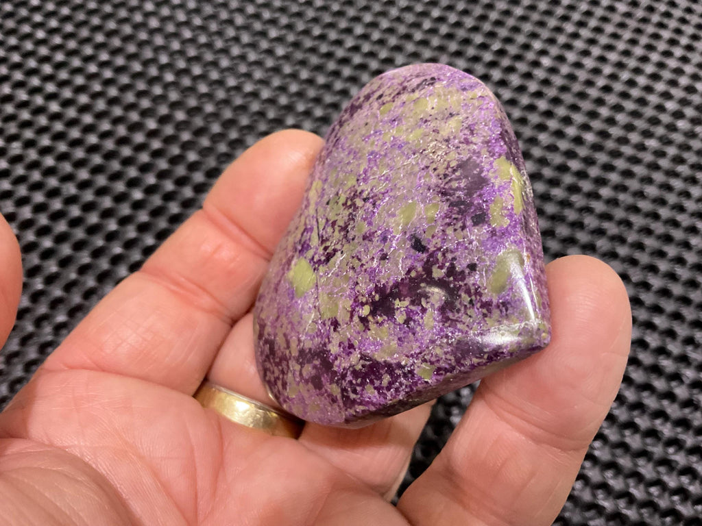 RESERVED FOR MEREDITH **72g Atlantisite Heart 6B