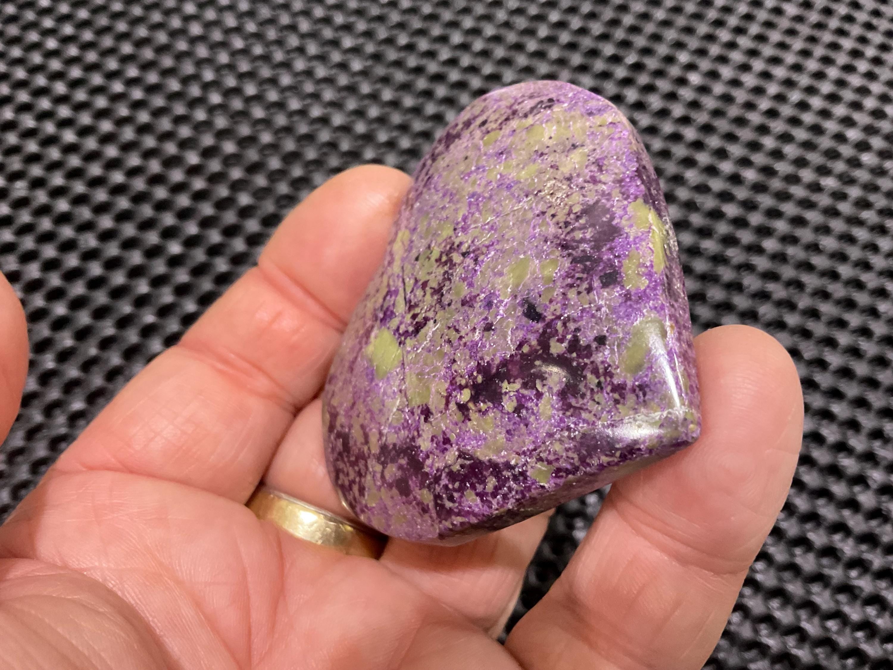 RESERVED FOR MEREDITH **72g Atlantisite Heart 6B