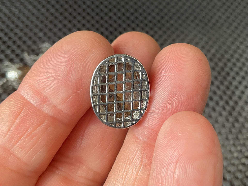 4g Lodelite Cabochon in Antique Style setting A