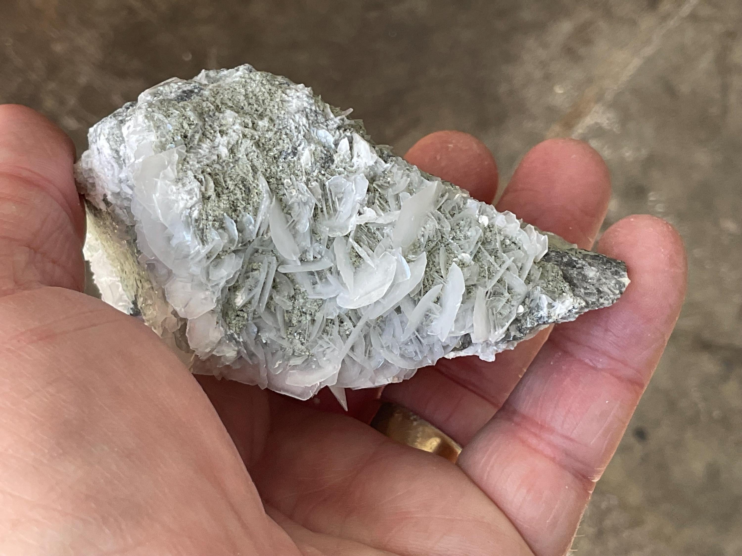 228g Highly UV Reactive “Angel Wing” Calcite Specimen 2B from Hunan, China