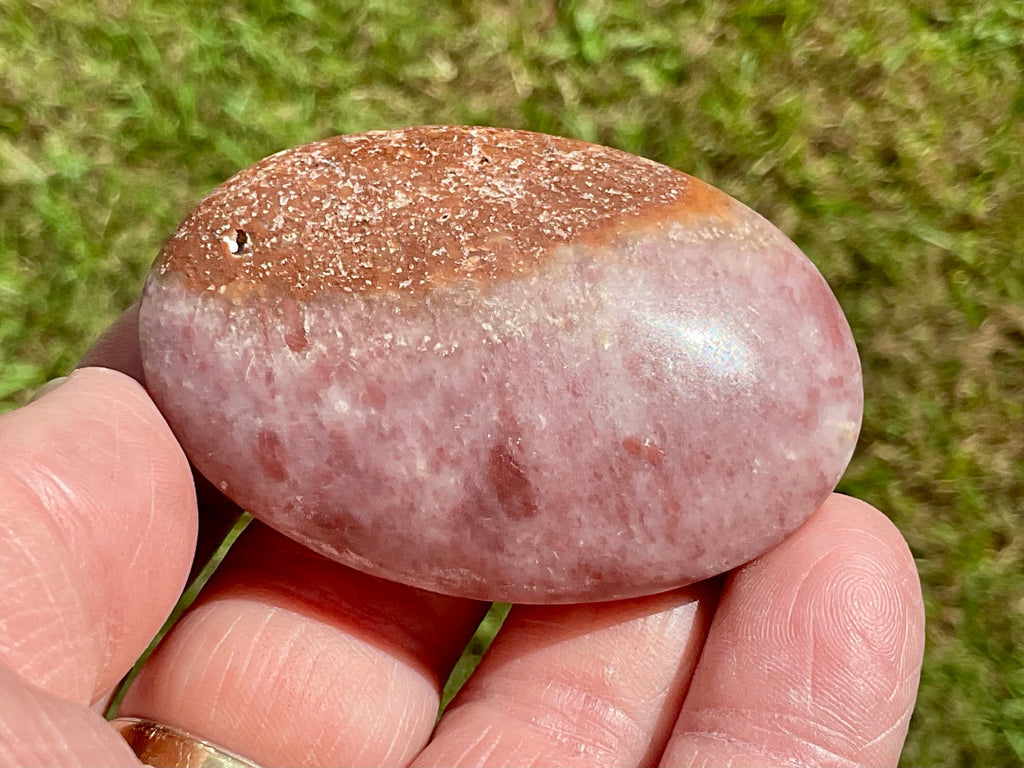 52g Pakistan Strawberry Jasper Palmstone 1A