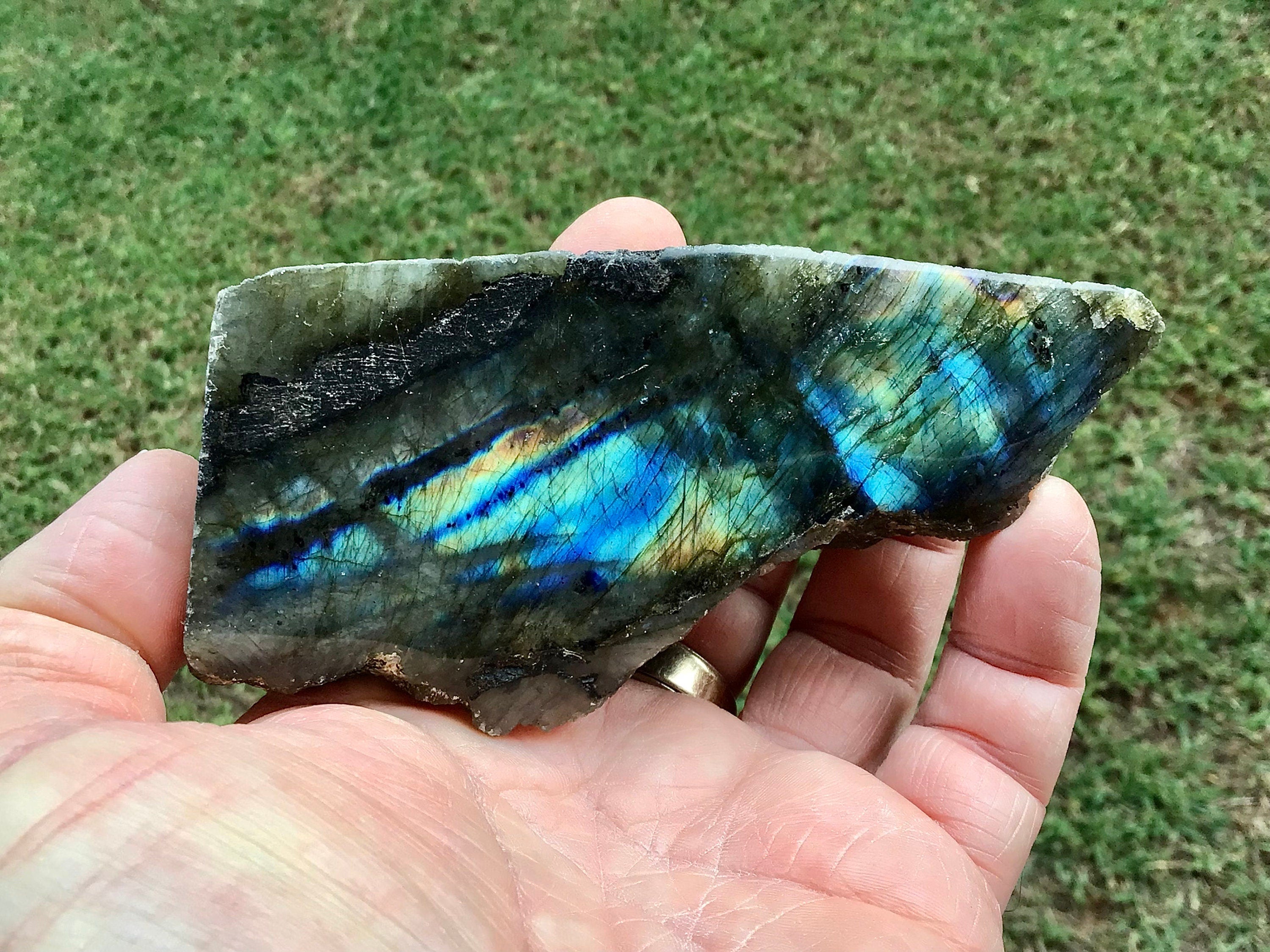 175g Labradorite One Side Polished 3A