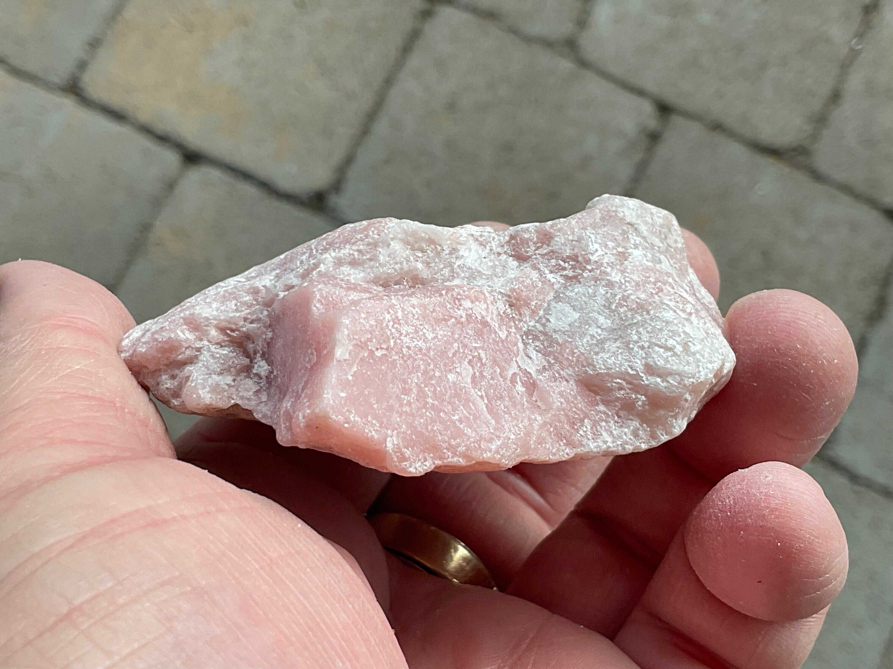 121g Mexican Pink Opal Rough 5B