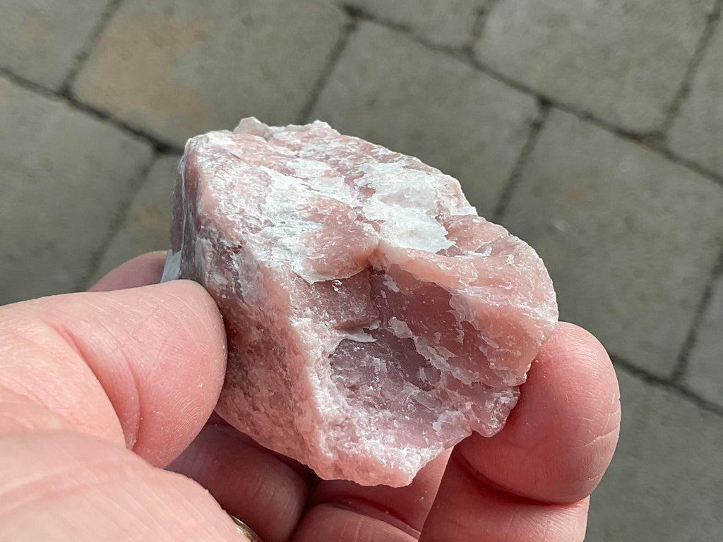 83g Mexican Pink Opal Rough 4A