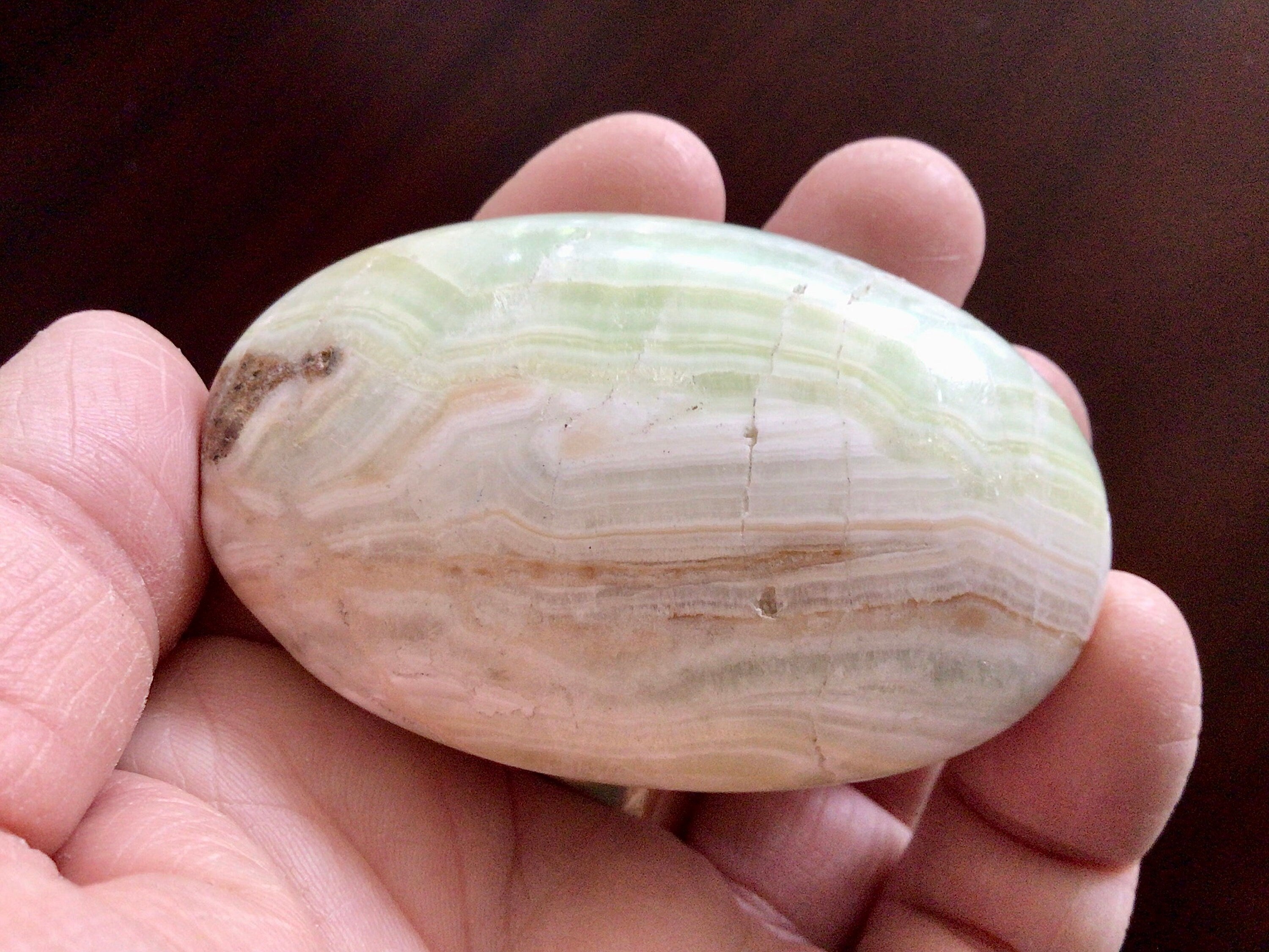 108g Pistachio Calcite Palmstone 3D
