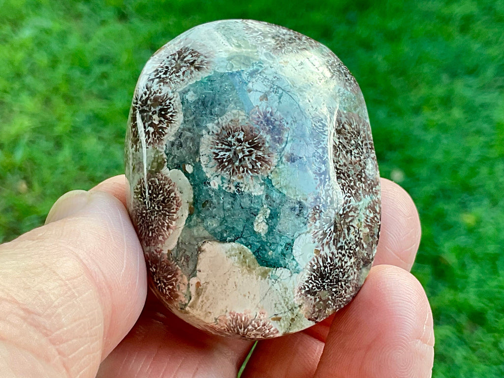 70g Green Cherry Blossom Jasper Palmstone 3C