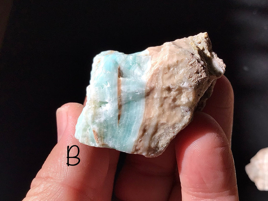 60g Caribbean Blue Calcite Rough 11B