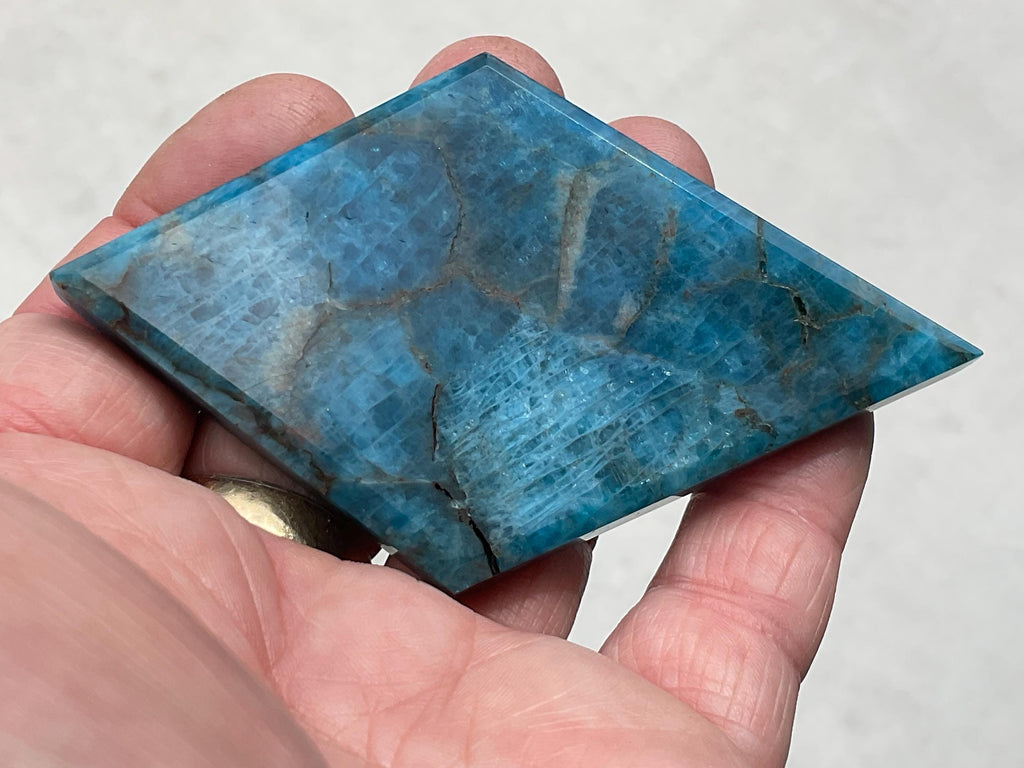 82g Blue Apatite Polished Diamond with stand 2B