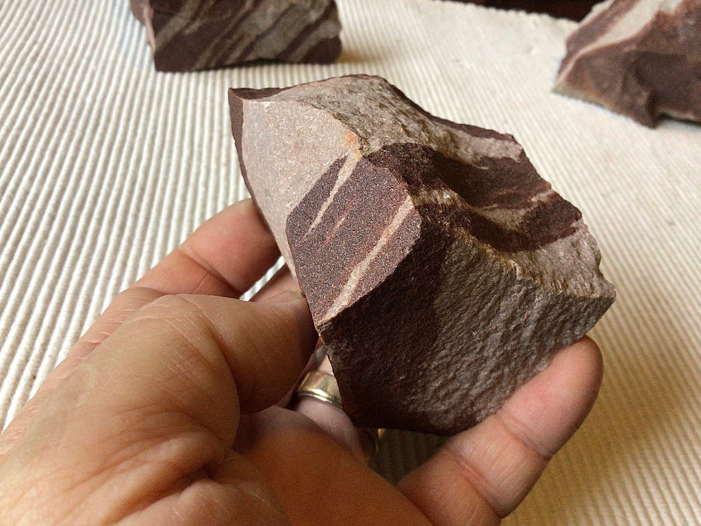 329g Narmada River Rough 7B