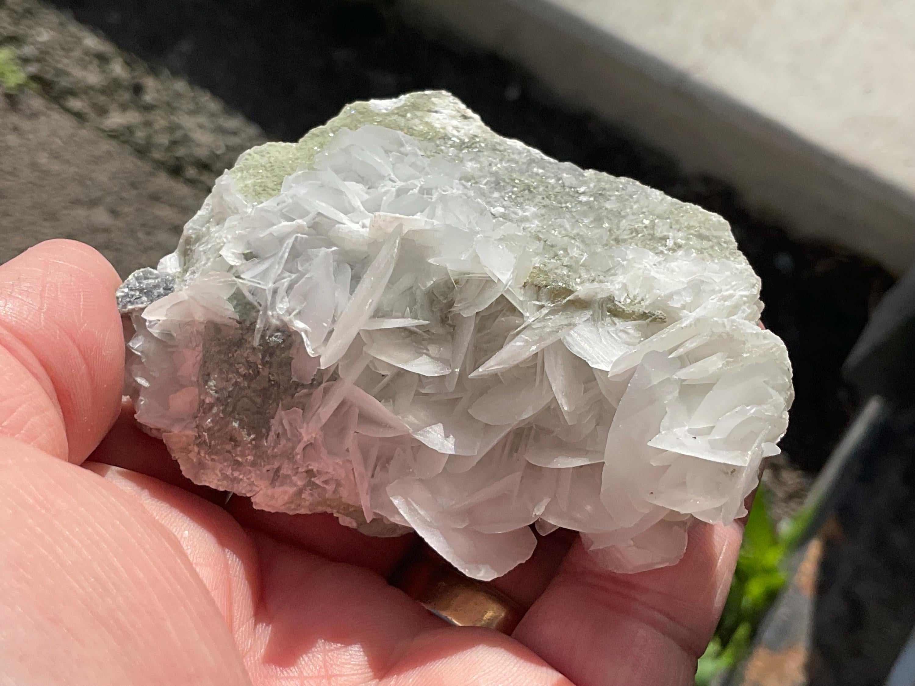 158g UV Reactive “Angel Wing” Calcite Specimen 1B from Hunan, China