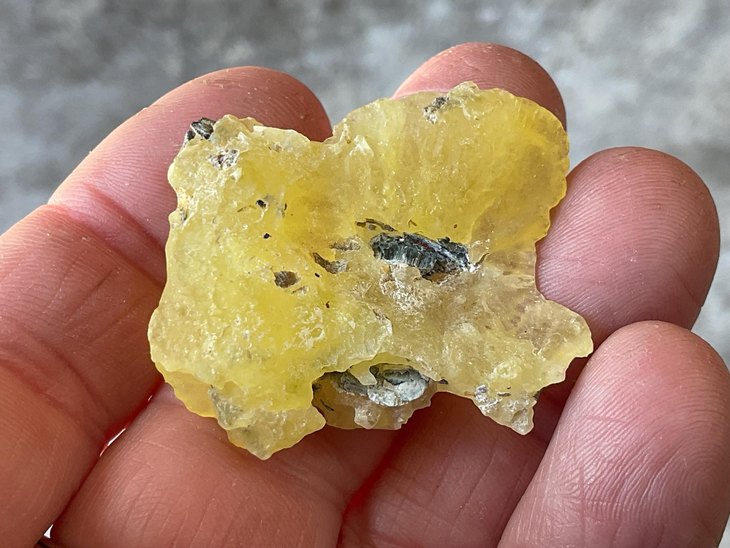 8g Pakistan Yellow Brucite Specimen 4A