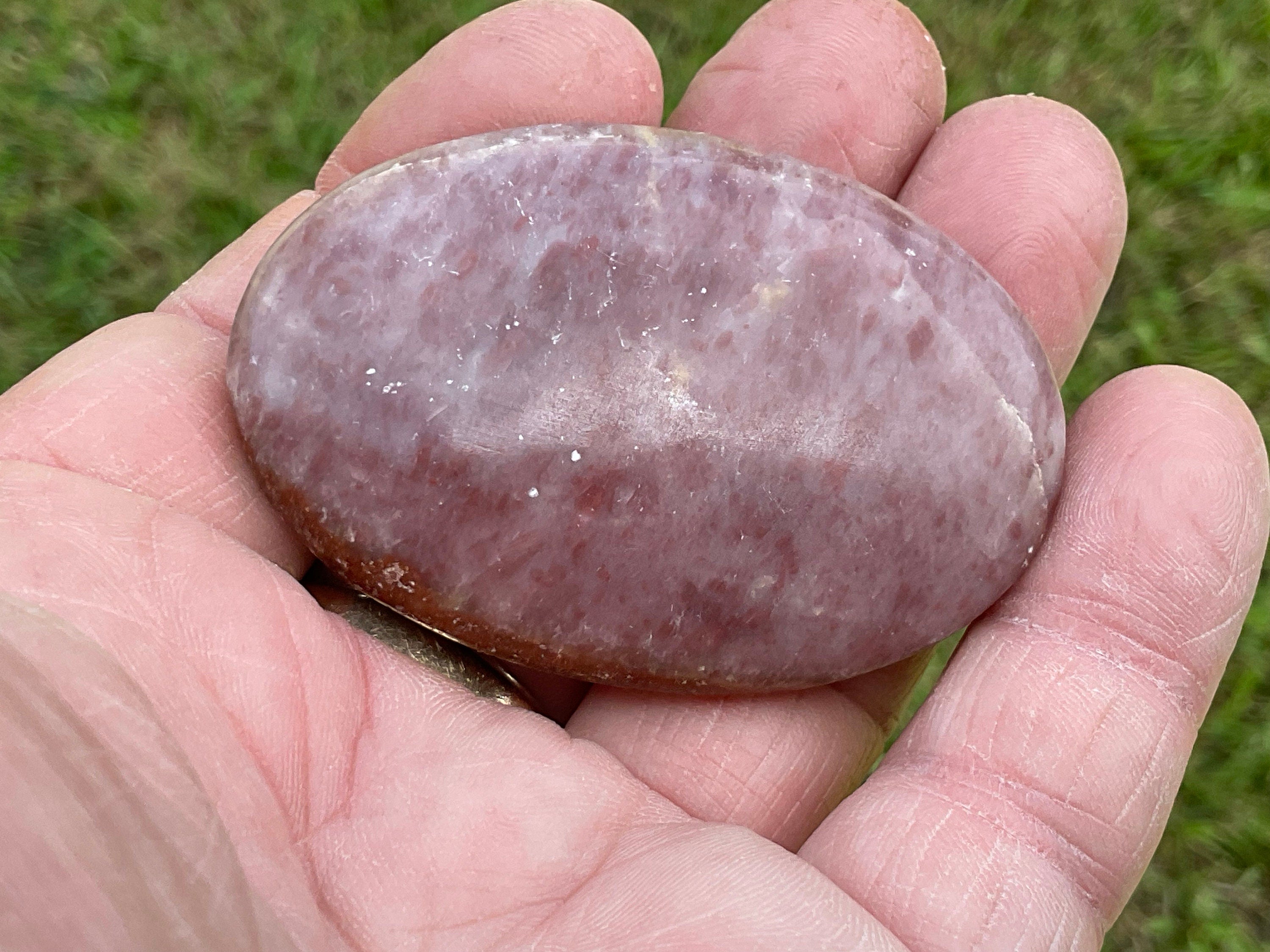 52g Pakistan Strawberry Jasper Palmstone 1A