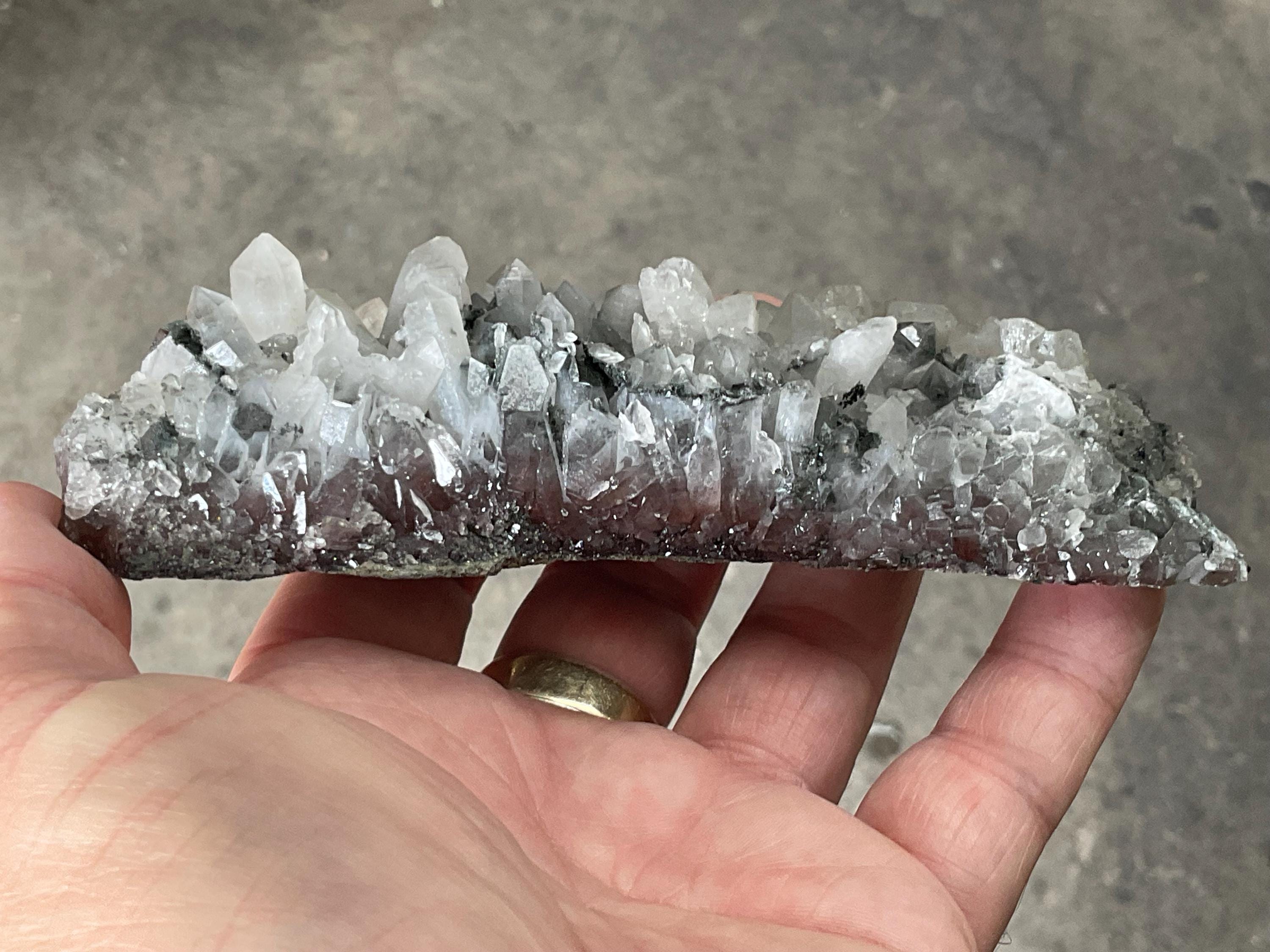 200g “Screw Quartz” Specimen from Inner Mongolia