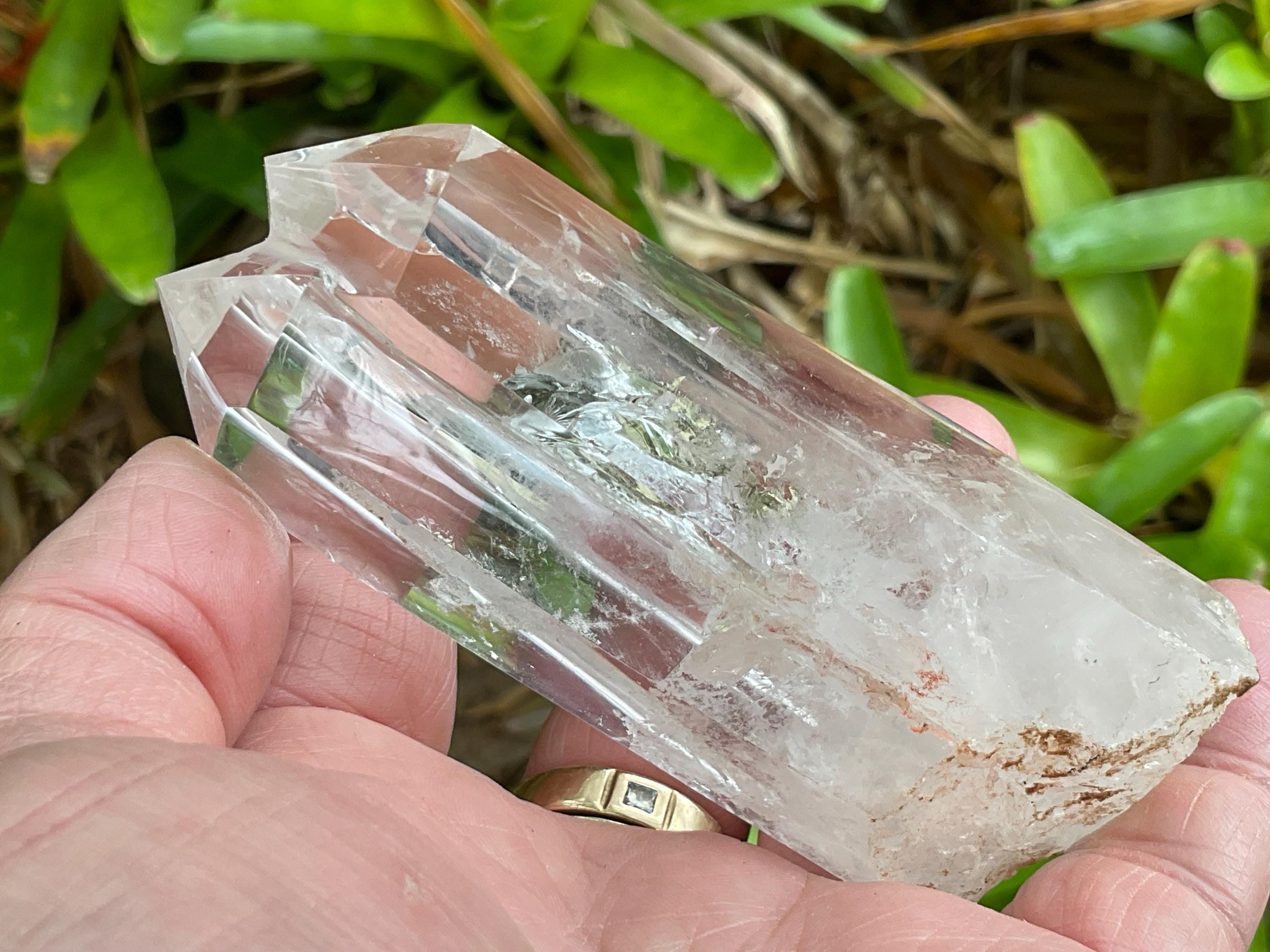 216g “Water Clear” Quartz Generator with custom stand B