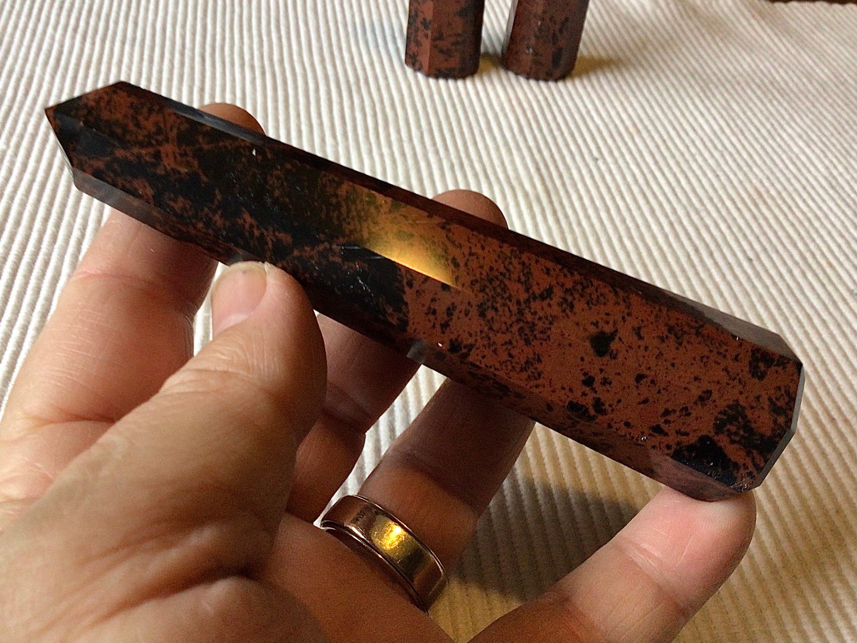 114g Mahogany Obsidian Generator 2D