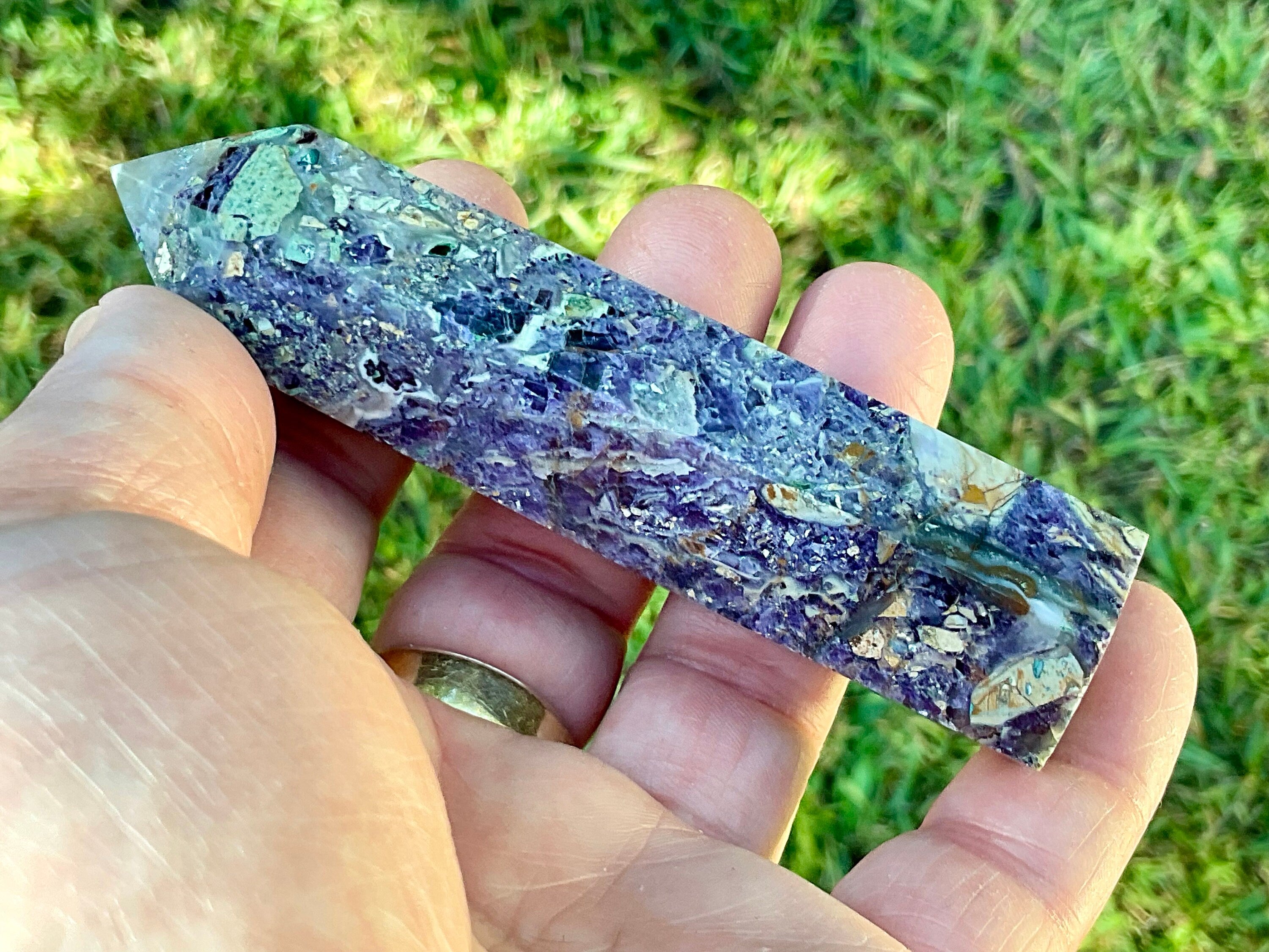 128g Brecciated Fluorite Generator 1C