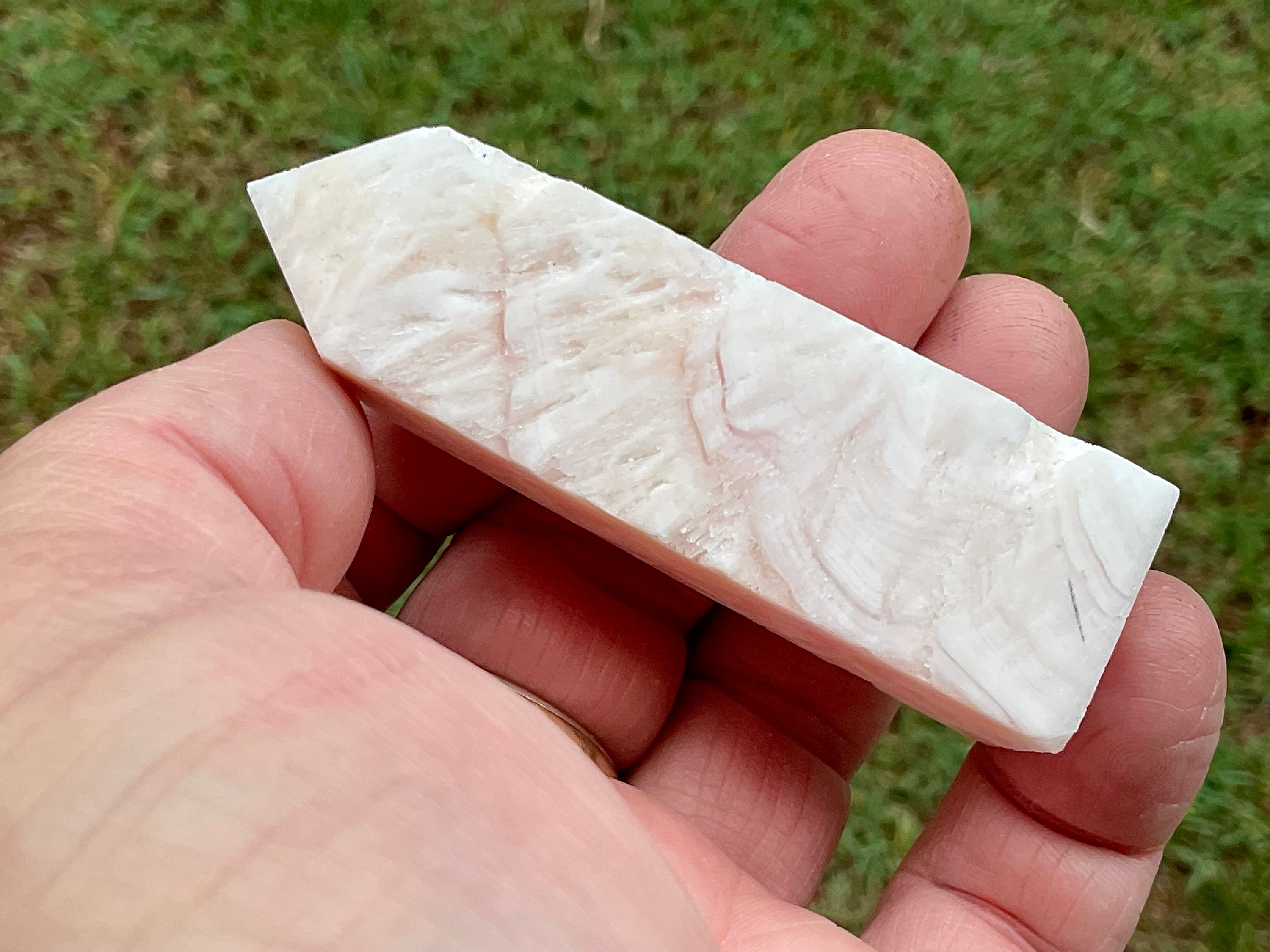 RESERVED FOR JESSICA **61g Natural Pink Aragonite Generator 1A