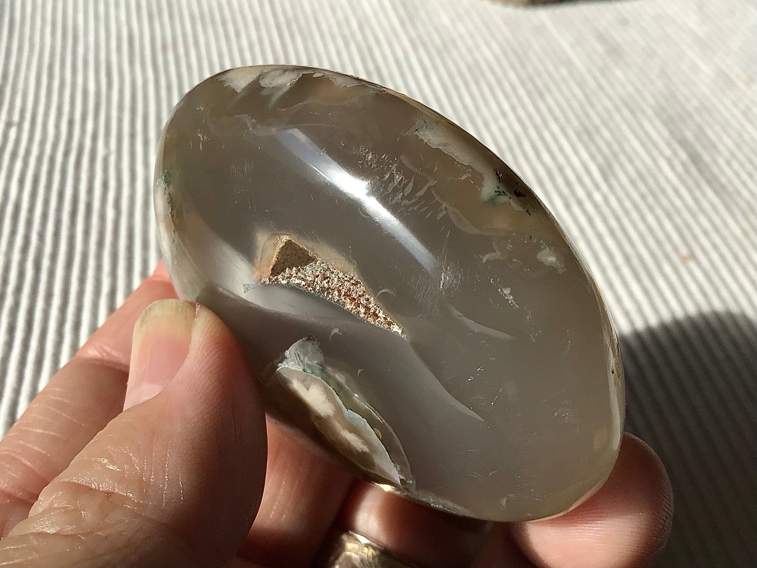 137g Flower Agate Palmstone A