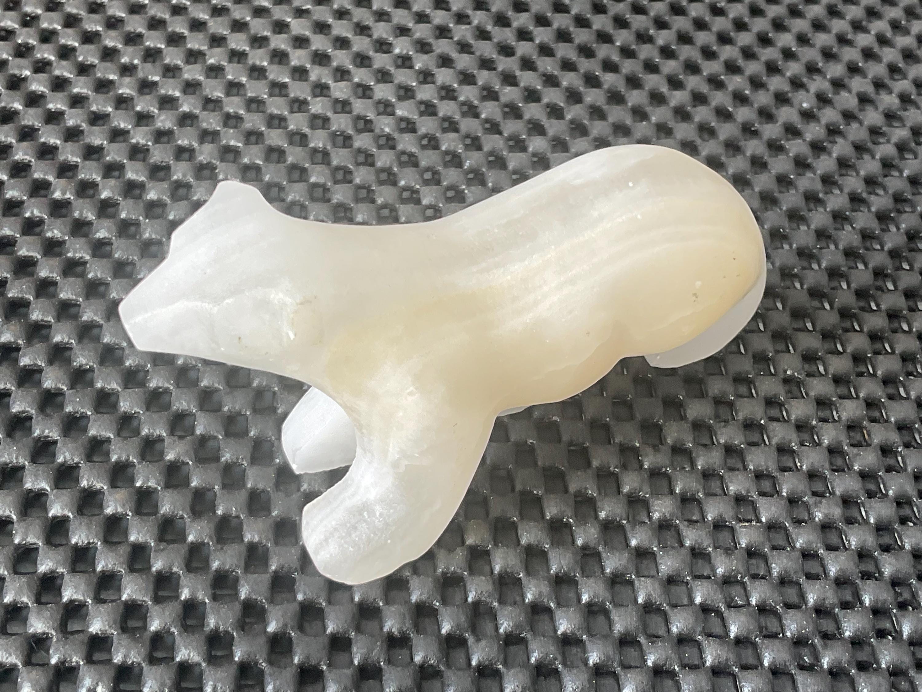 138g Polar Bear Calcite/Onyx Carving