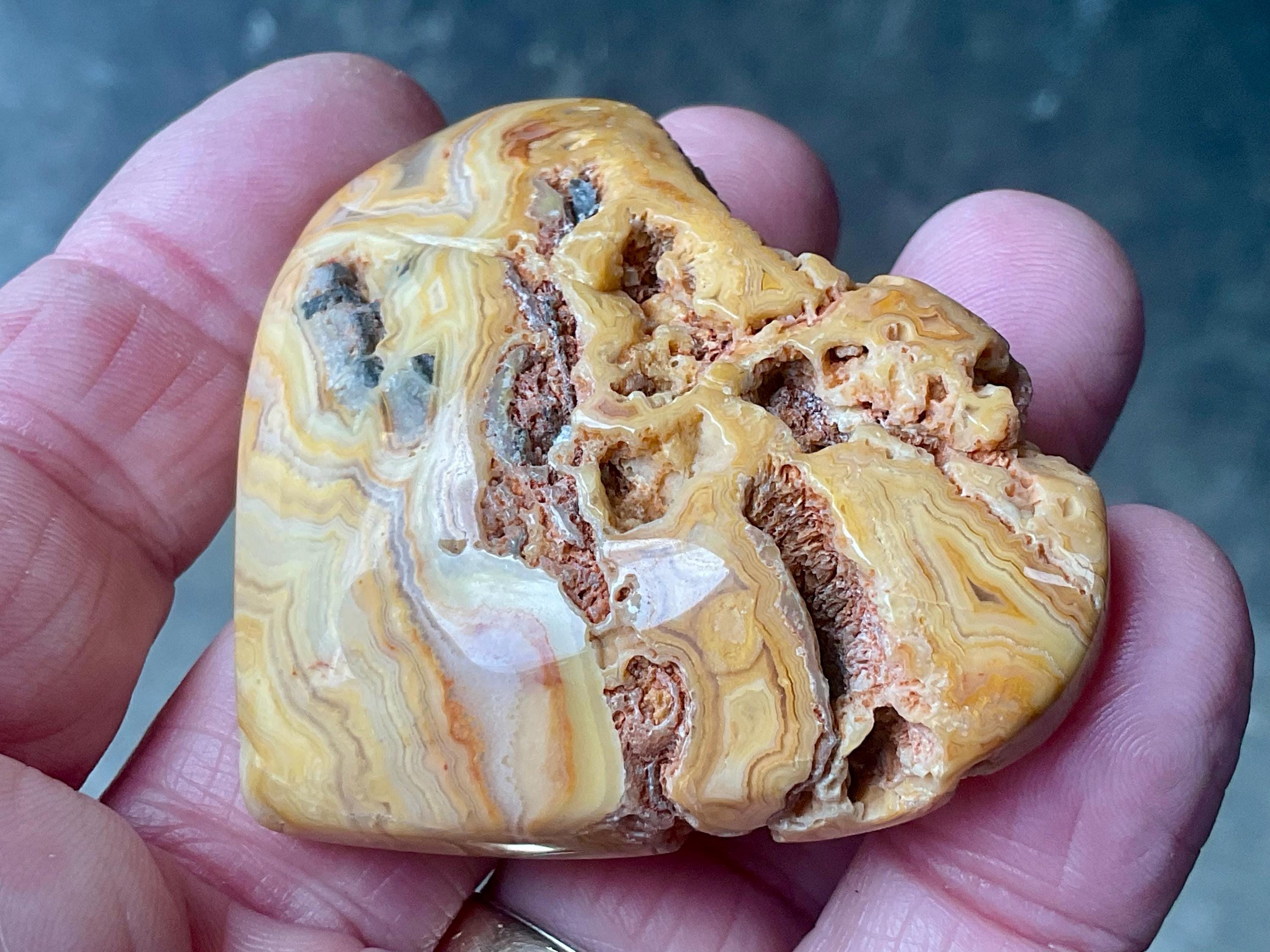 68g Mexican Crazy Lace Agate Heart A