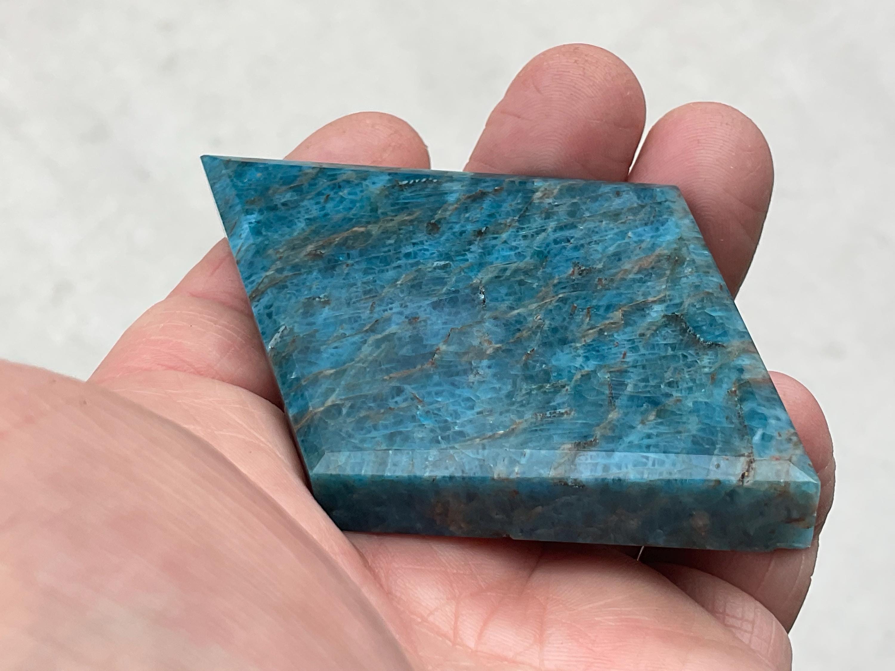 88g Blue Apatite Polished Diamond with stand 3C