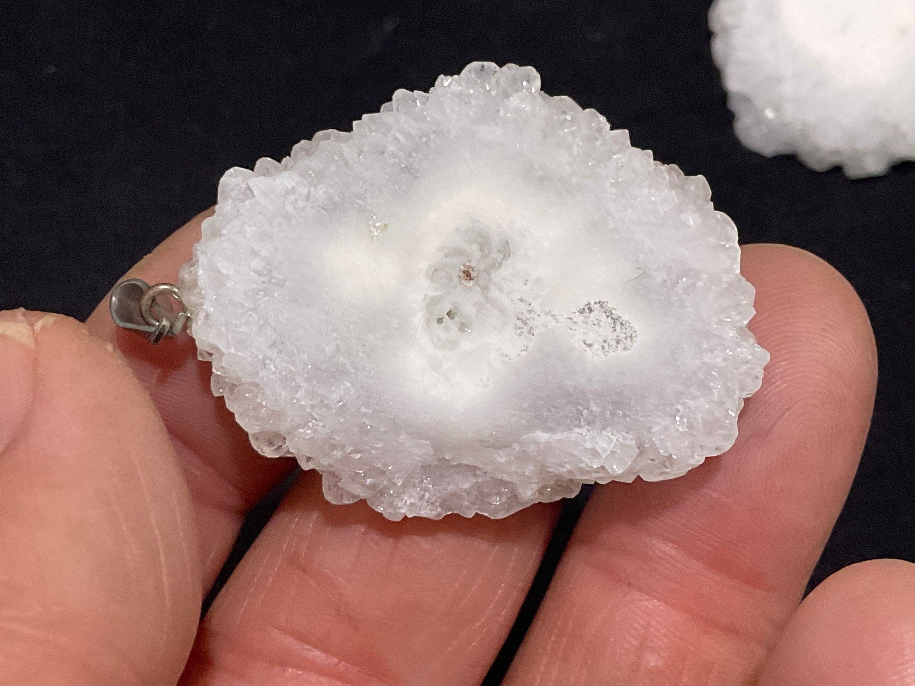 12g Solar Quartz Pendant 2A