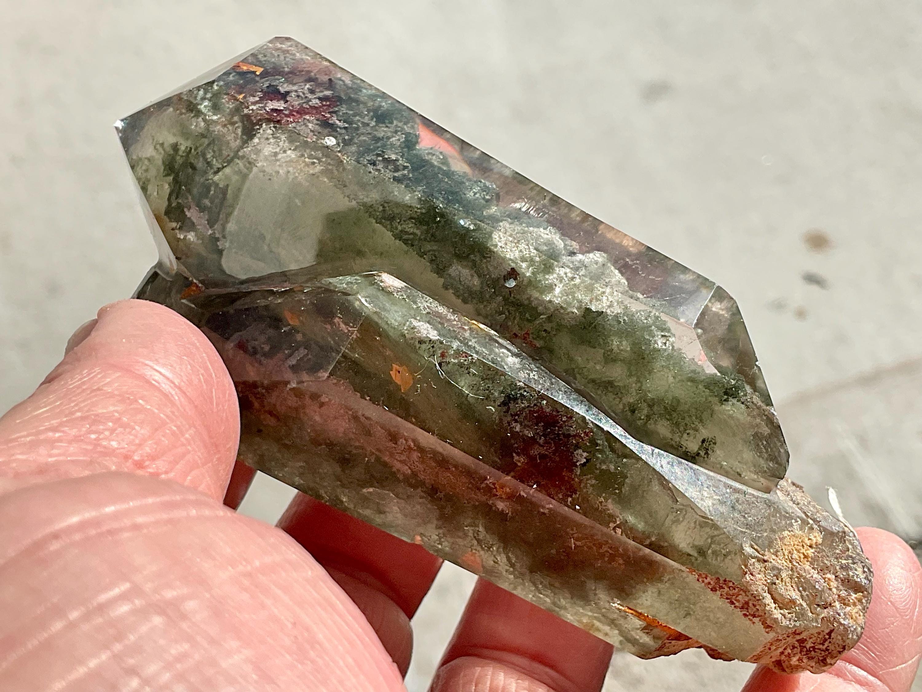 202g Garden Quartz Polished Point with stand 1C