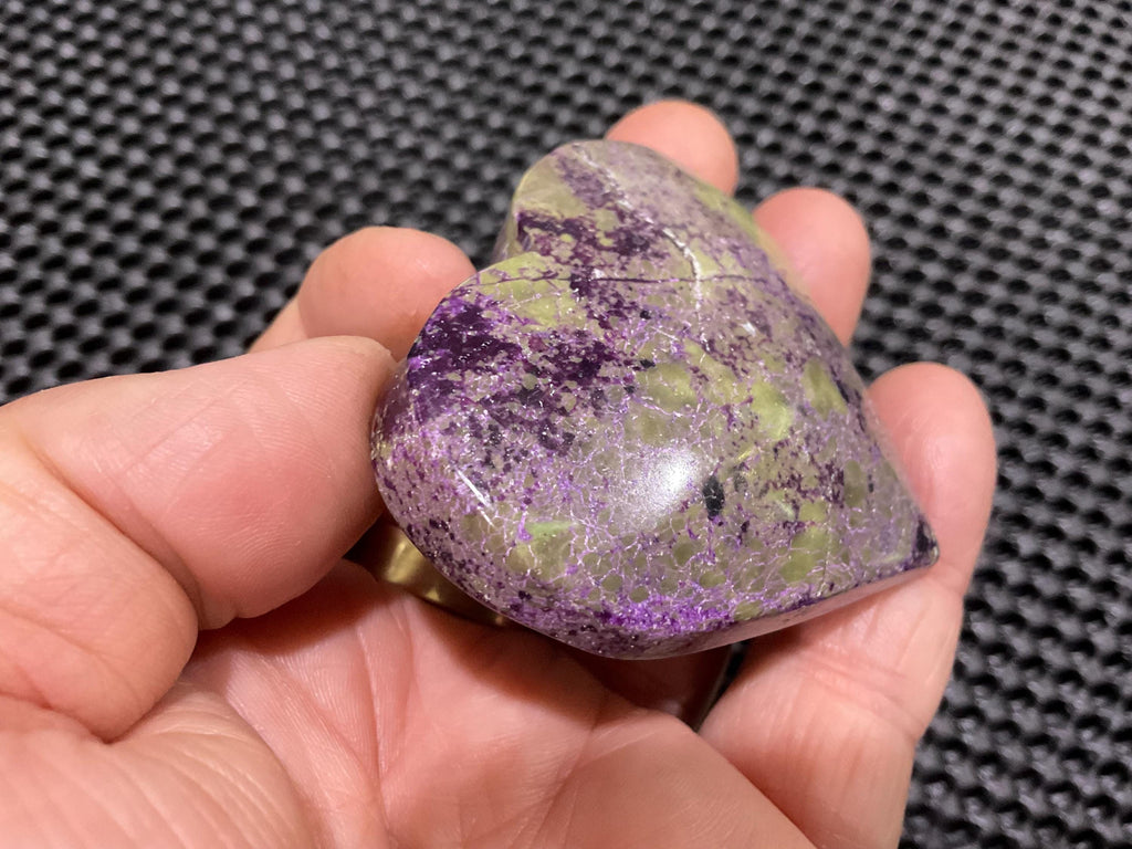 RESERVED FOR MEREDITH **72g Atlantisite Heart 6B