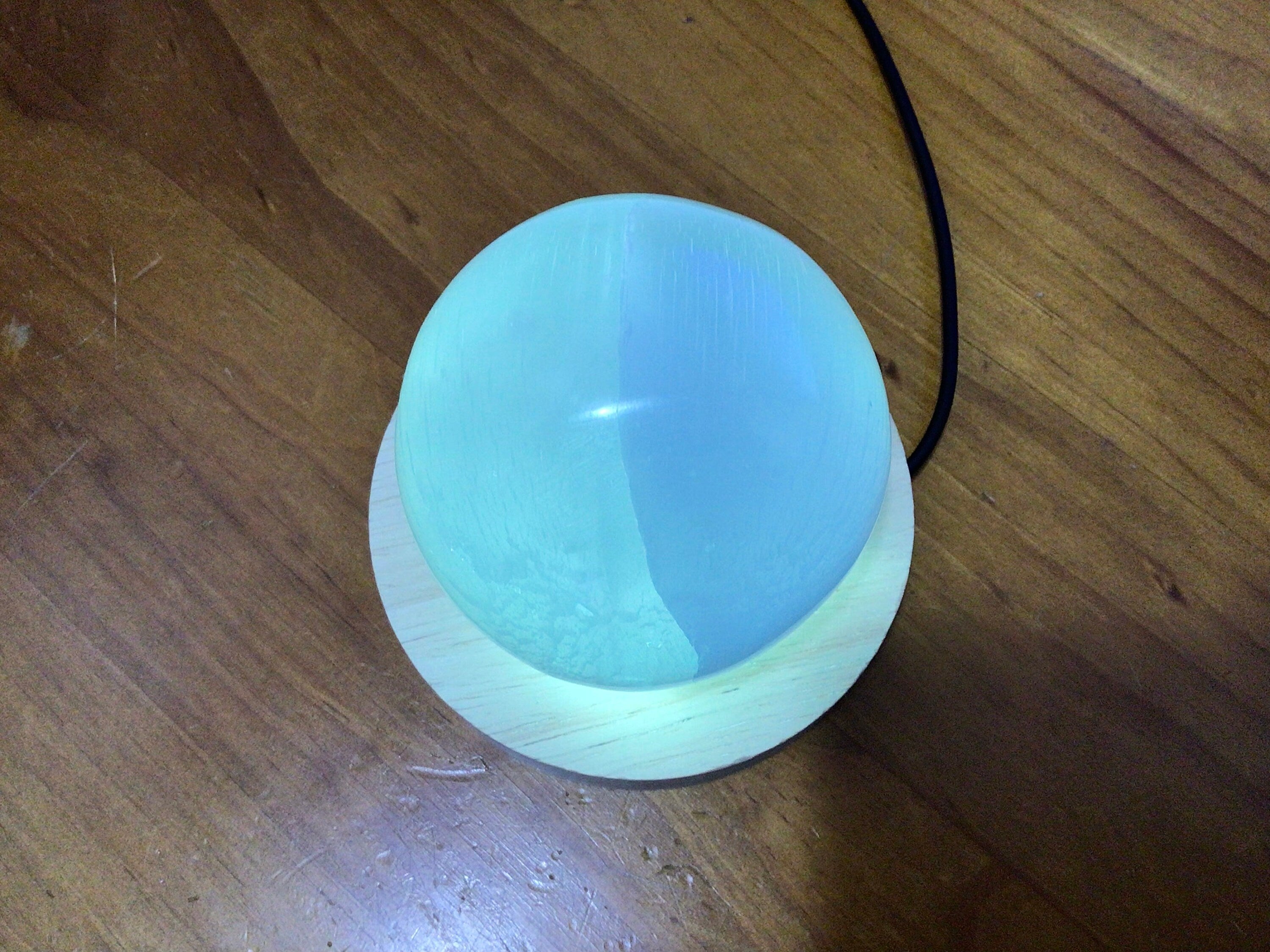 USB LED Wooden Sphere/Egg Lamp
