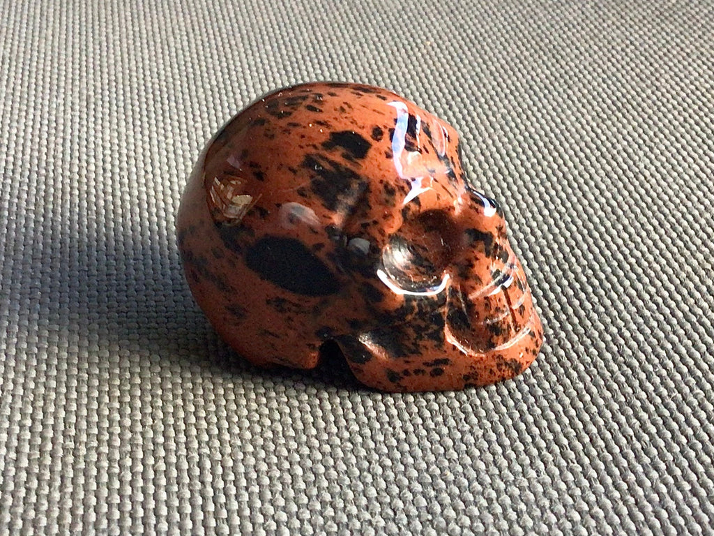 34g Carved Mahogany Obsidian Skull