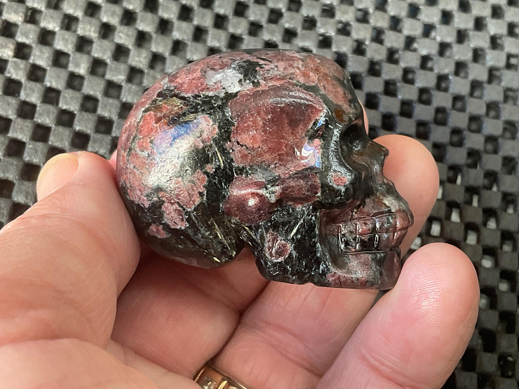 116g Garnet in Matrix Skull A