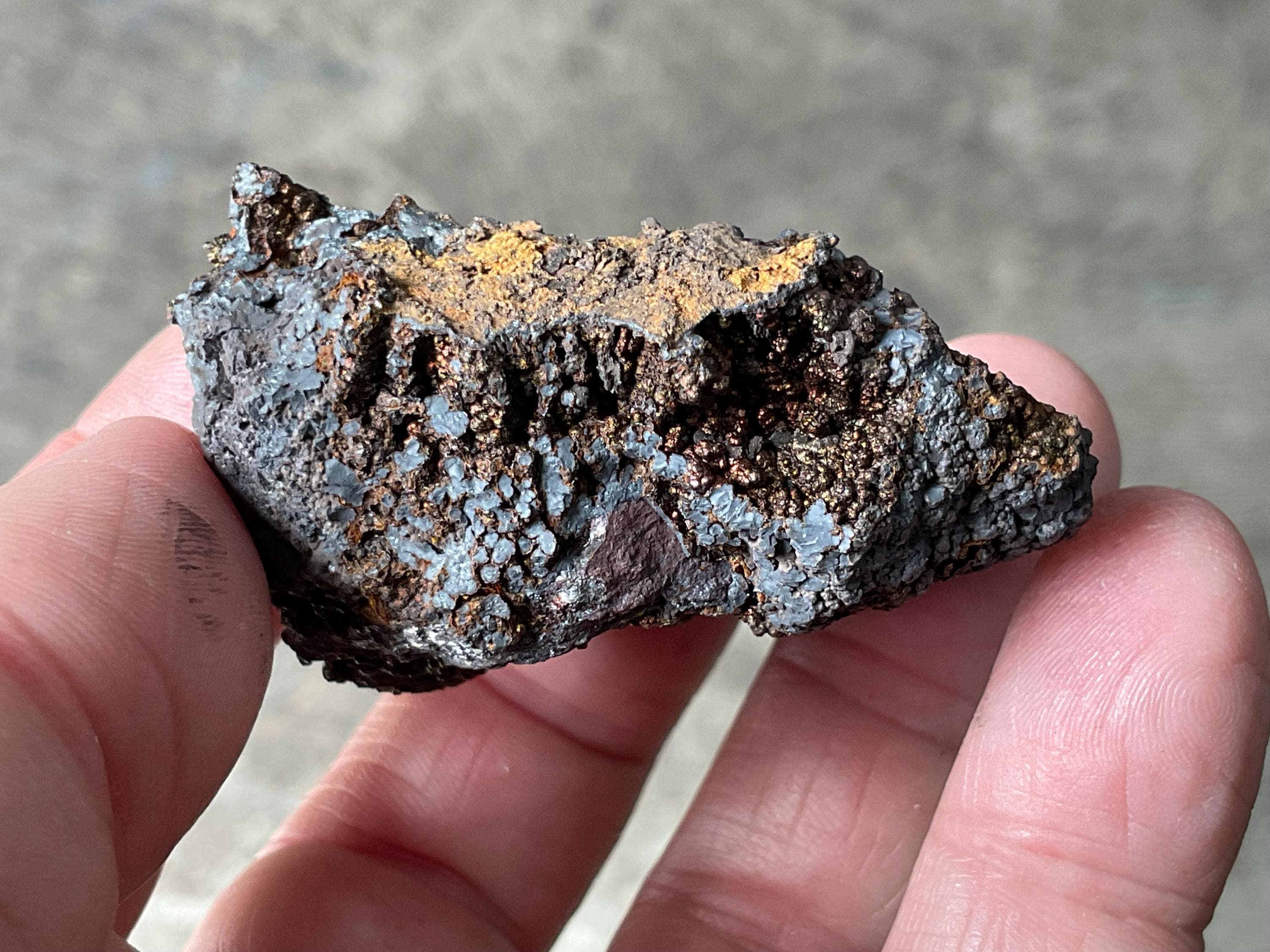 60g Lithiophorite/Cryptomelane with iridescent Goethite Specimen B