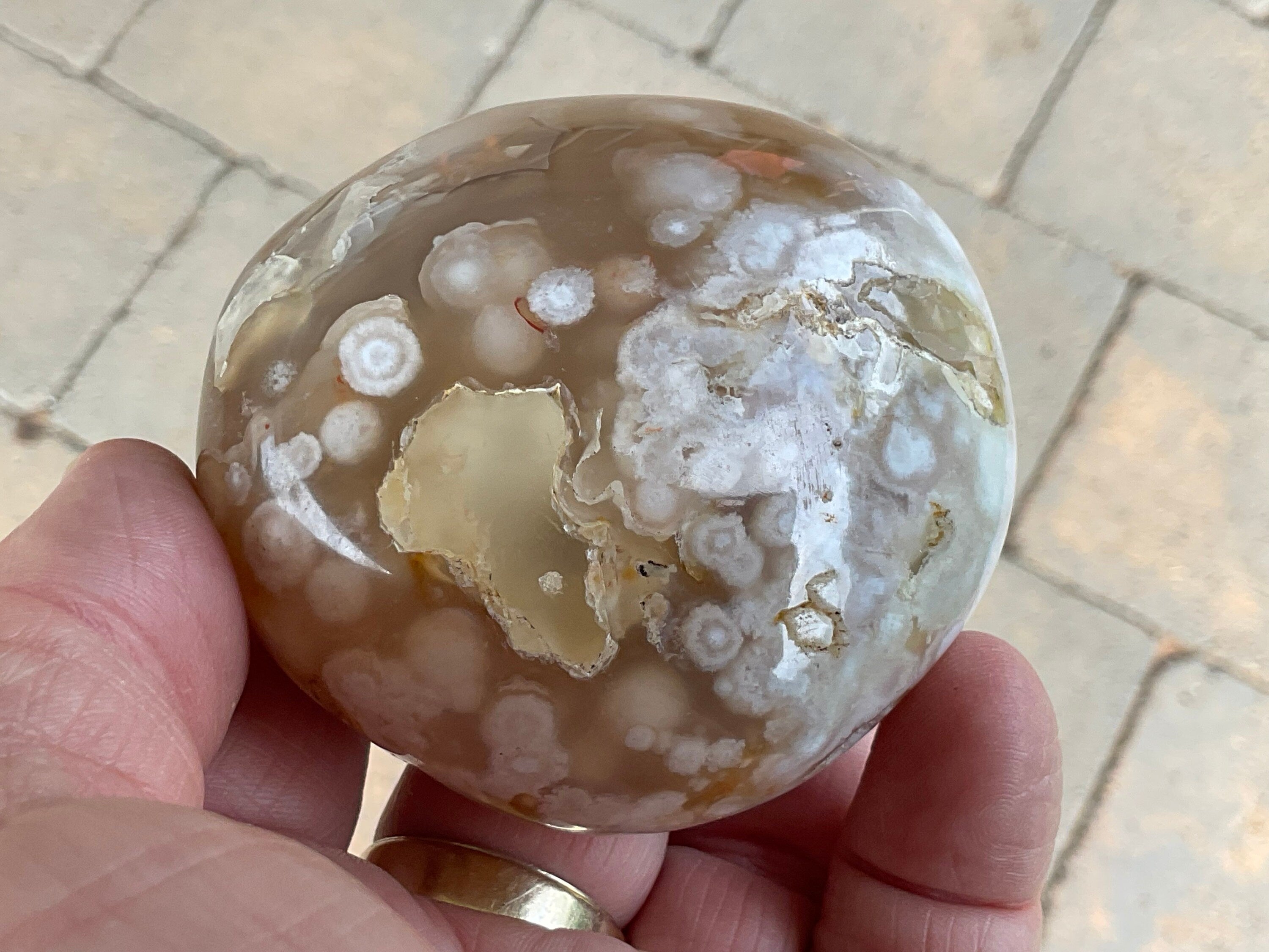 215g Flower Agate Palmstone 12B