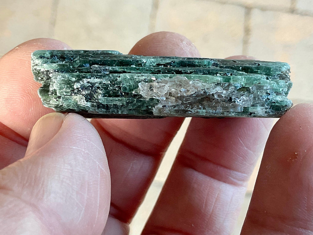 26g Dark Green Pakistan Kyanite + Rough 3D