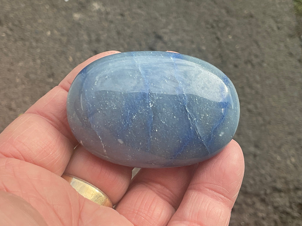 74g “Blue Vein Quartz” Palmstone