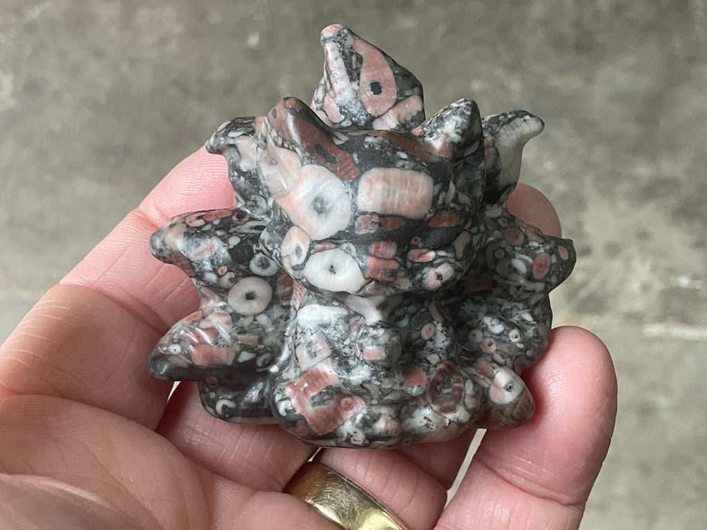 108g Crinoids in Marble Nine Tailed Fox Carving A