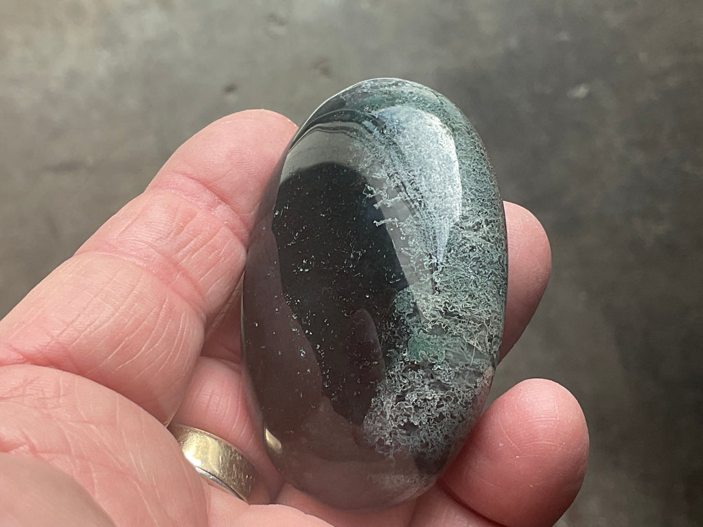 76g Moss Agate Palmstone