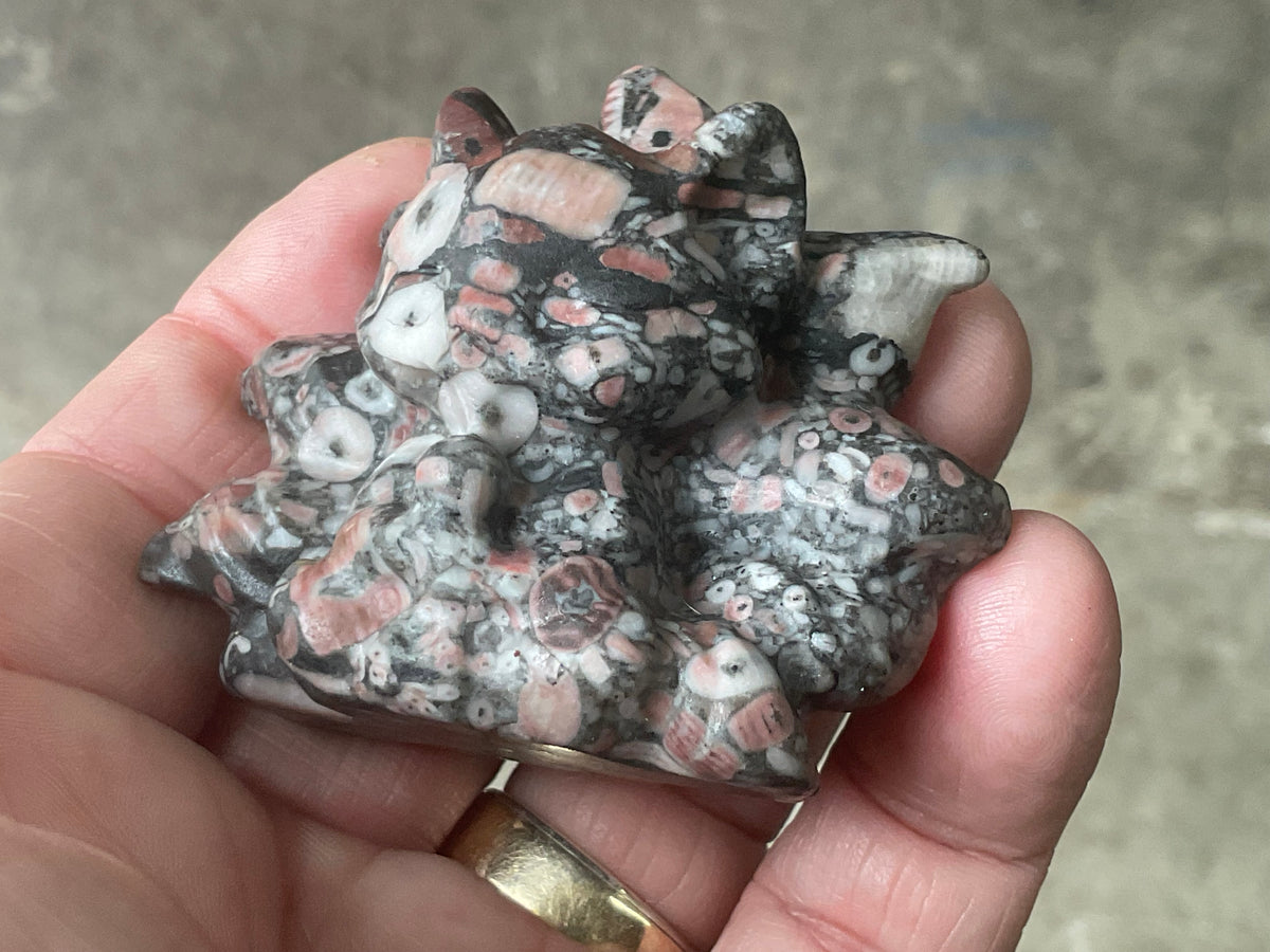 108g Crinoids in Marble Nine Tailed Fox Carving A
