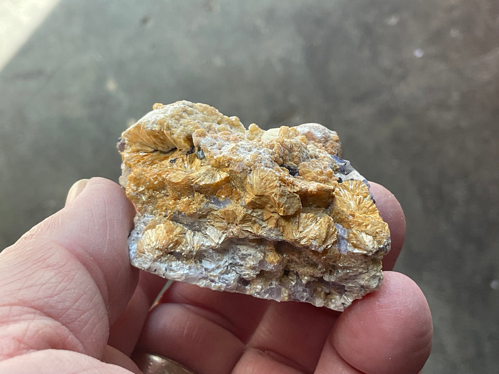 92g Phantom Cubic Fluorite with Calcite and Siderite Specimen 1C