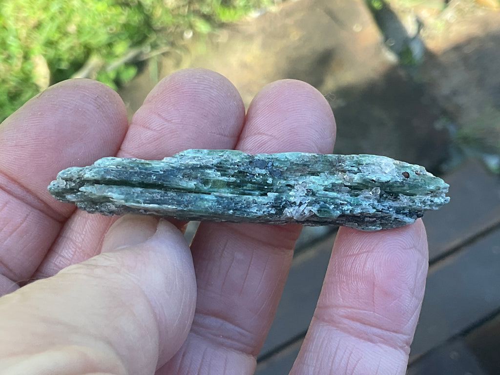 20g Dark Green Pakistan Kyanite + Rough 3A