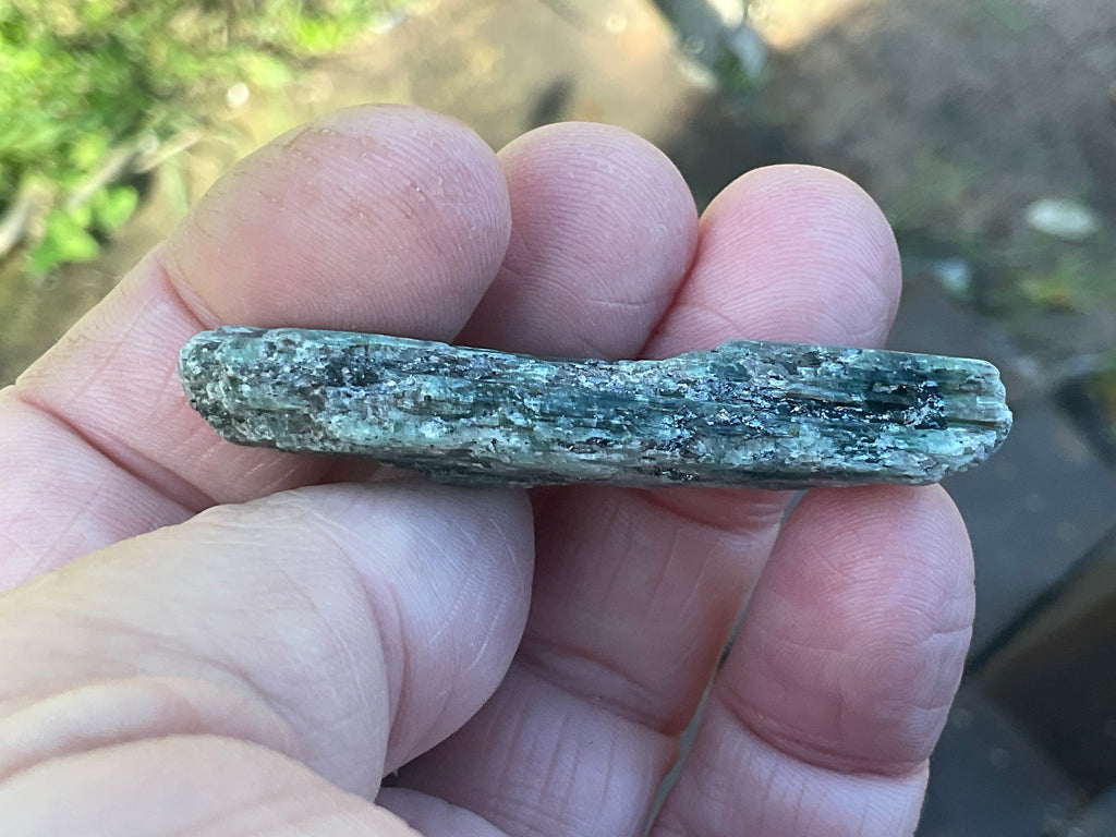 20g Dark Green Pakistan Kyanite + Rough 3B