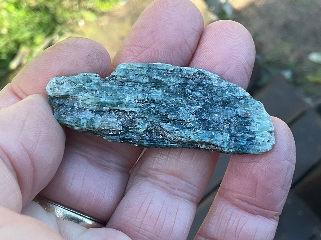 20g Dark Green Pakistan Kyanite + Rough 3B