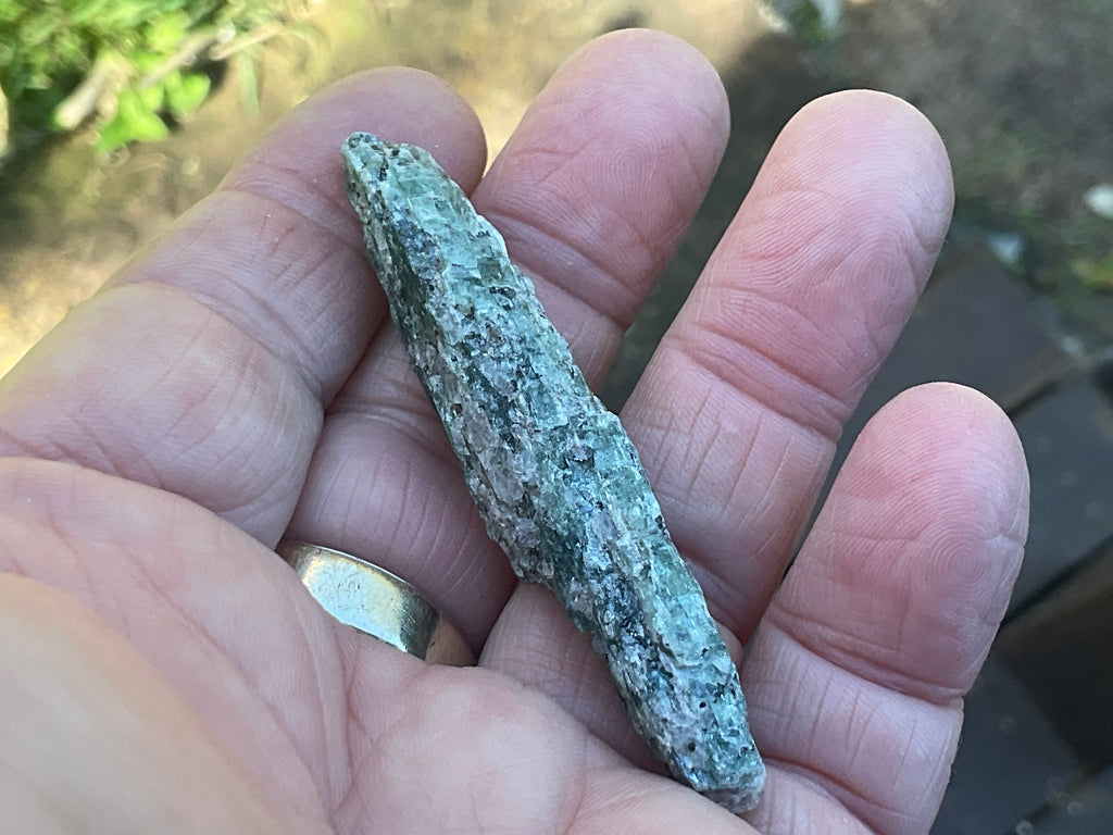 18g Dark Green Pakistan Kyanite + Rough 3C
