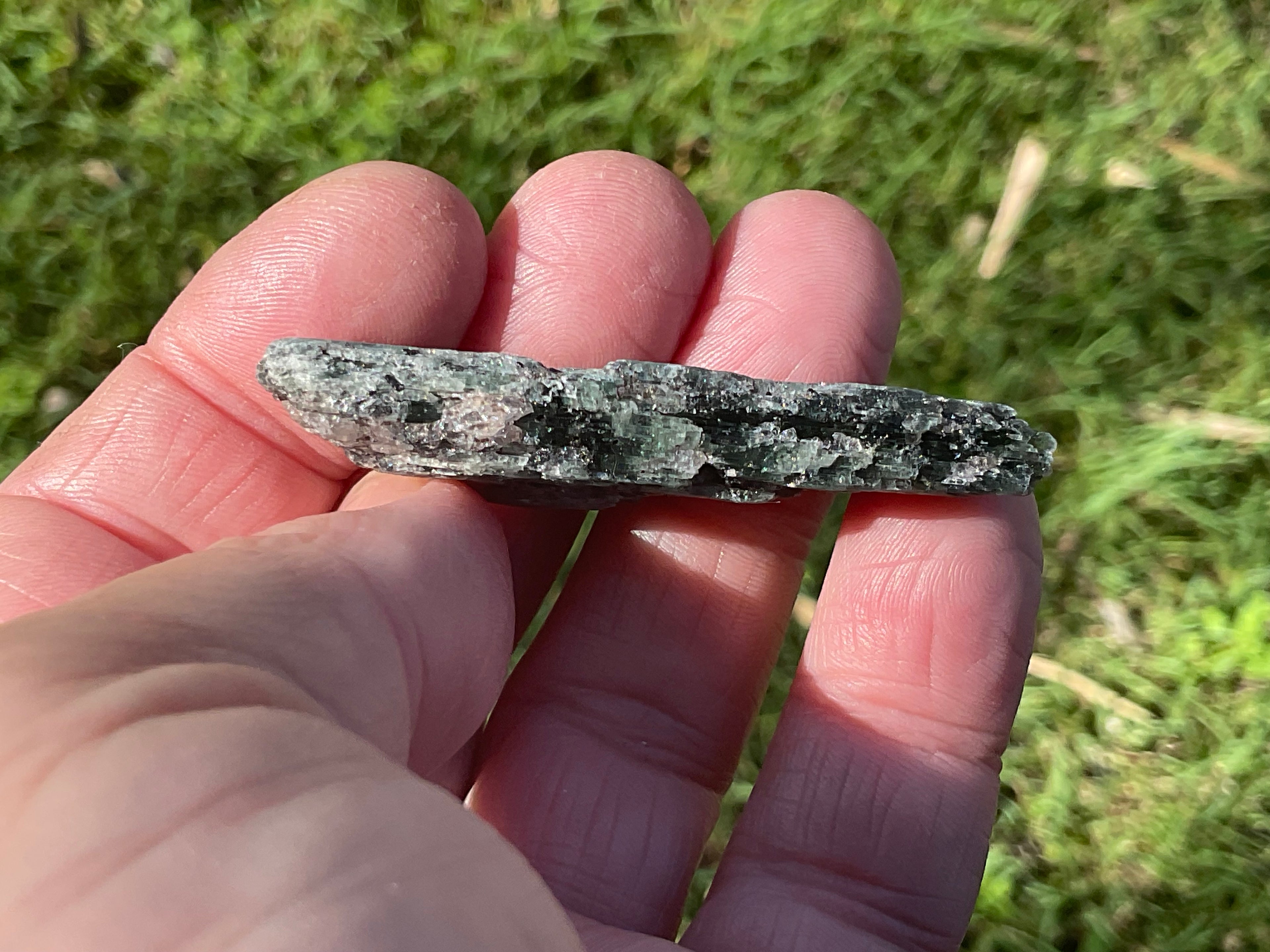 20g Dark Green Pakistan Kyanite + Rough 4A